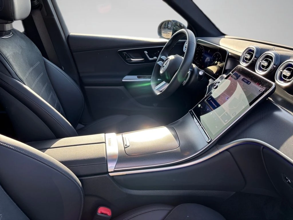 Mercedes-Benz-GLC 220 d-image-15