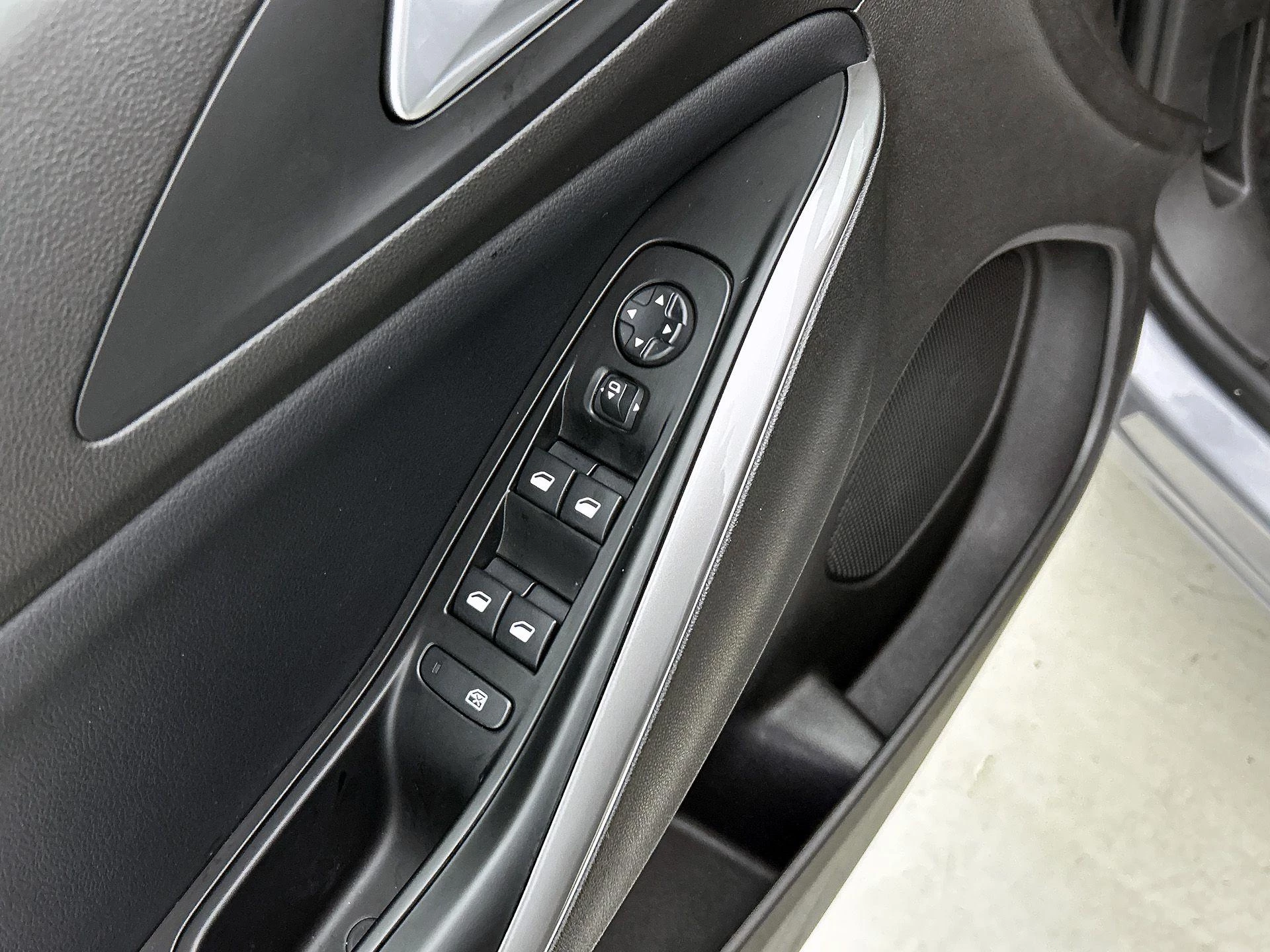 Opel-Grandland-image-26