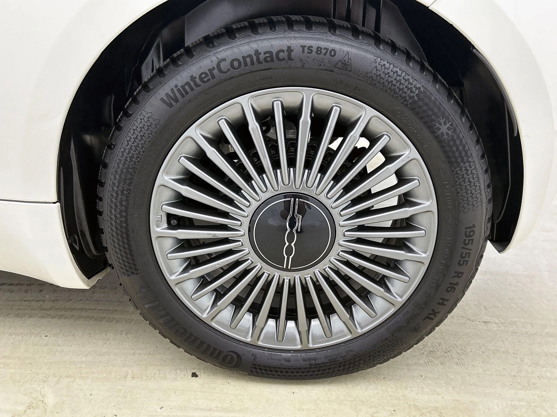 Fiat-500e-image-30