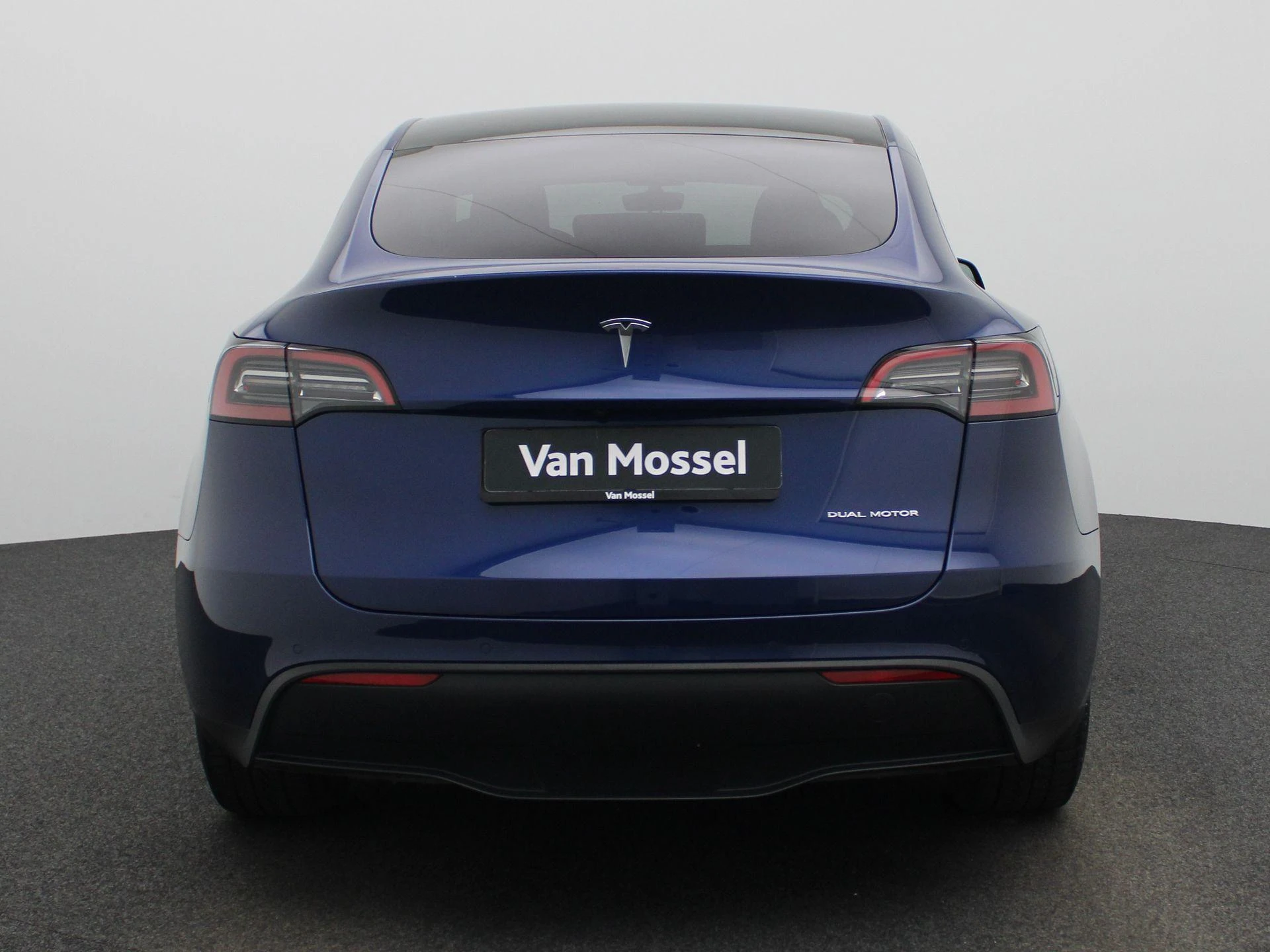 Tesla-Model Y-image-5