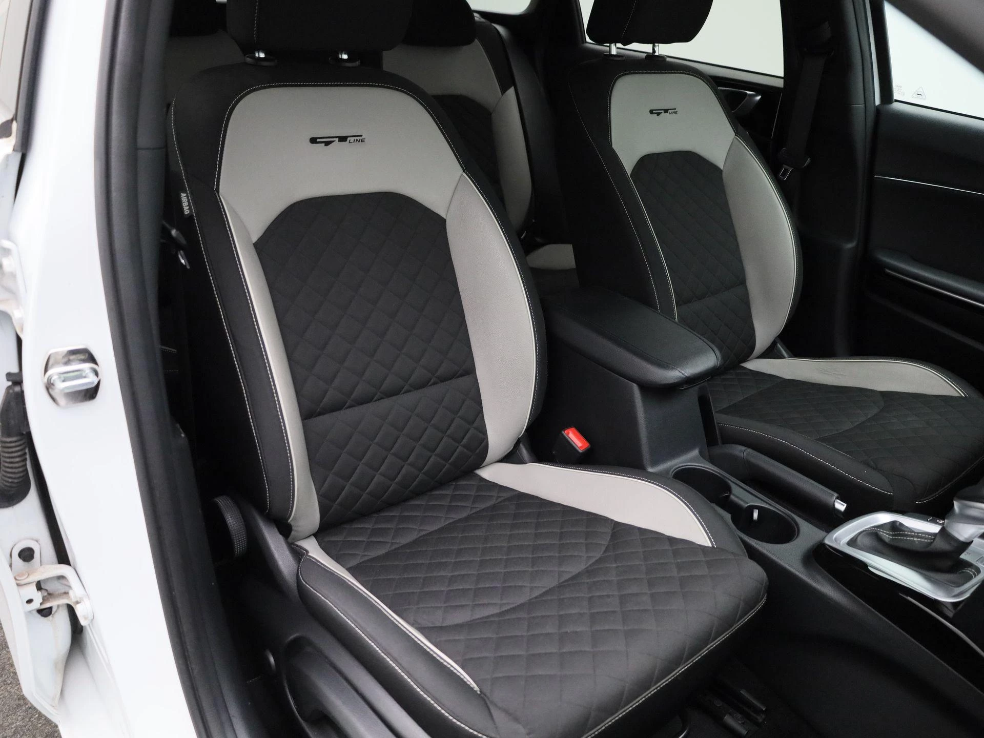 Kia-Ceed Sportswagon-image-39