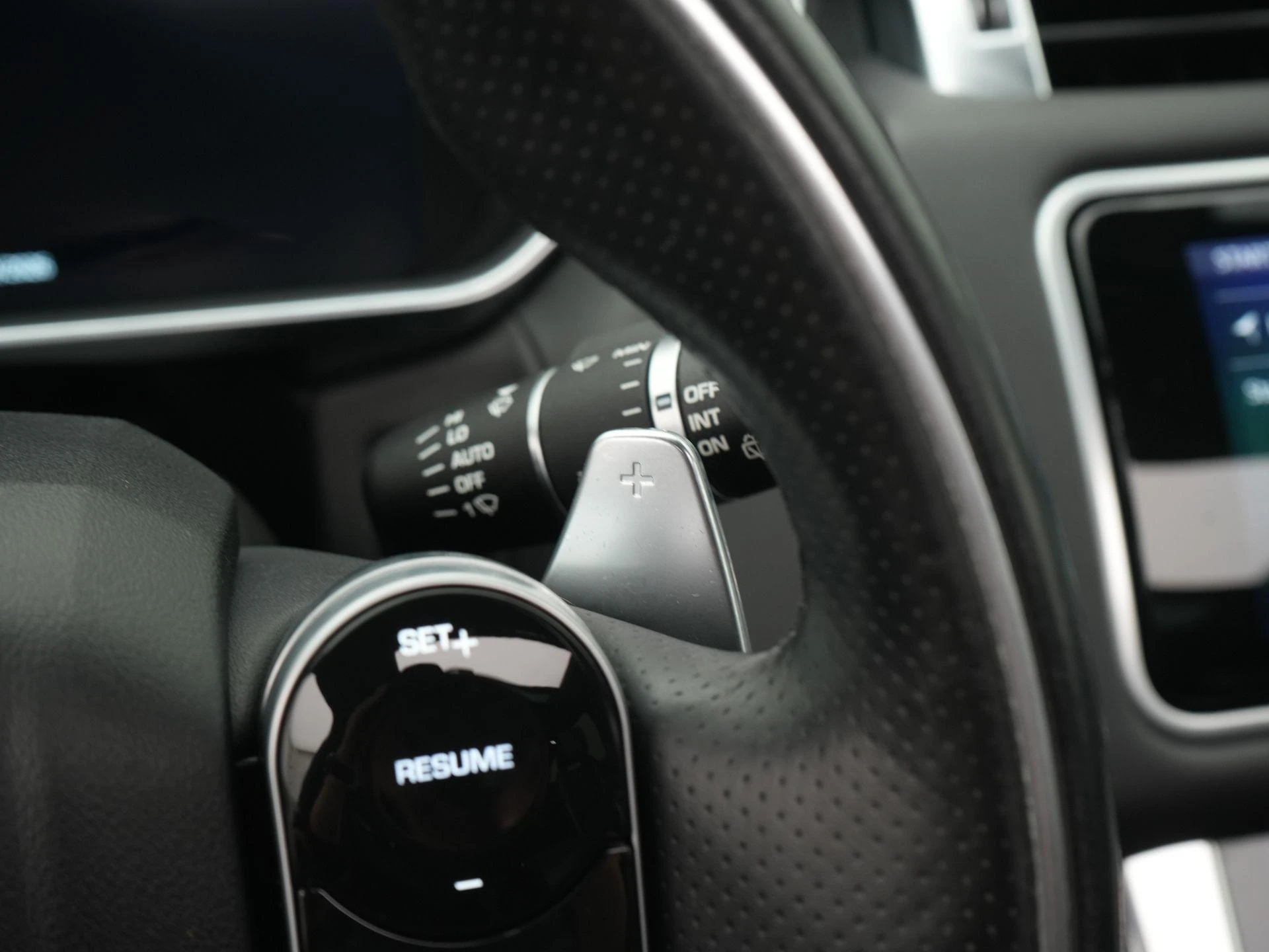 Land Rover-Range Rover Sport-image-25