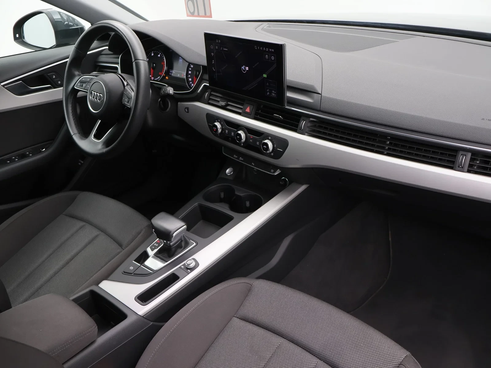 Audi-A4-image-2