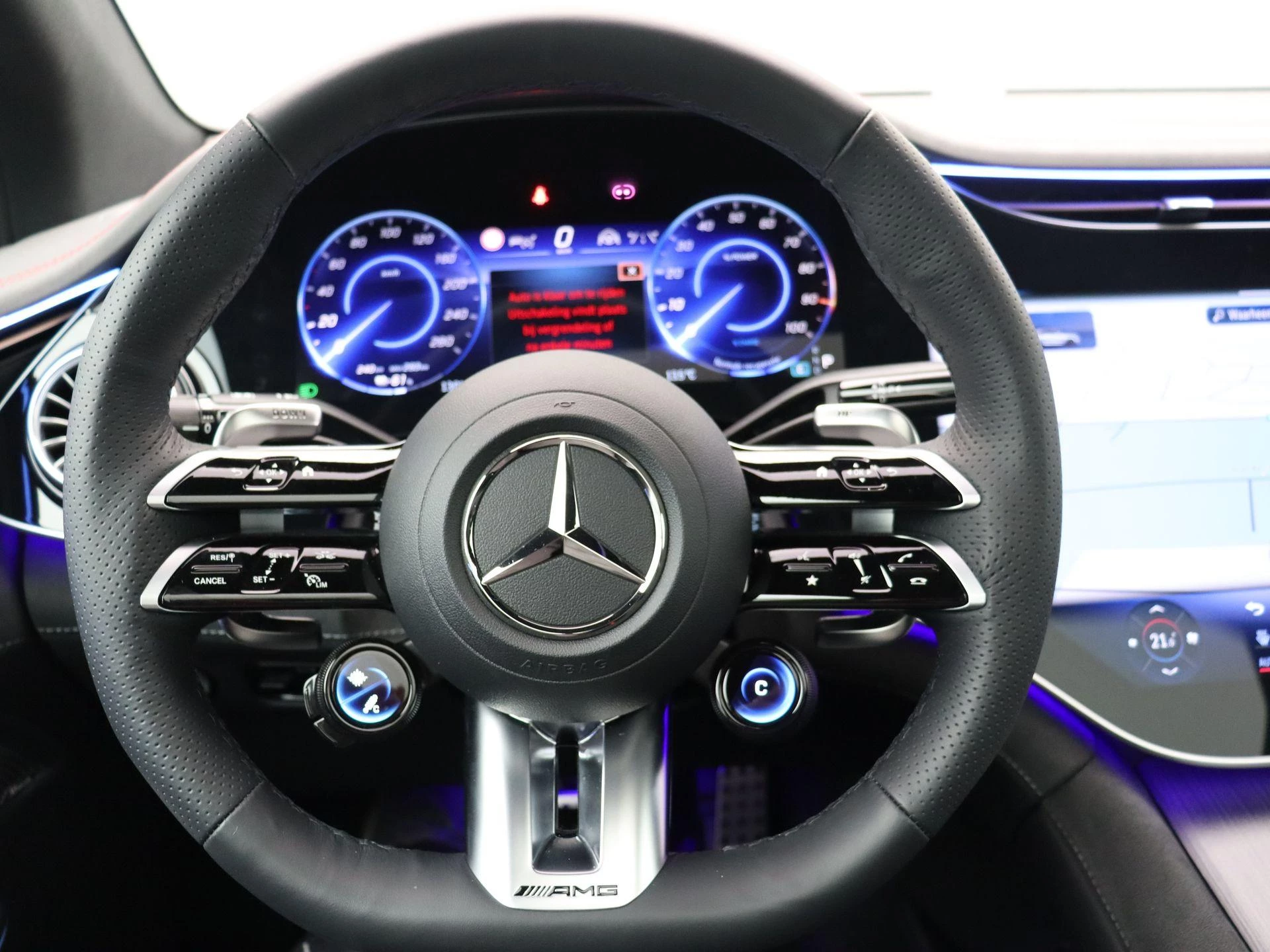 Mercedes-Benz EQE SUV 43 4MATIC Night Edition + NAPPA + PANO DAK + DIGITAL LIGHT + HYPERSCREEN +
