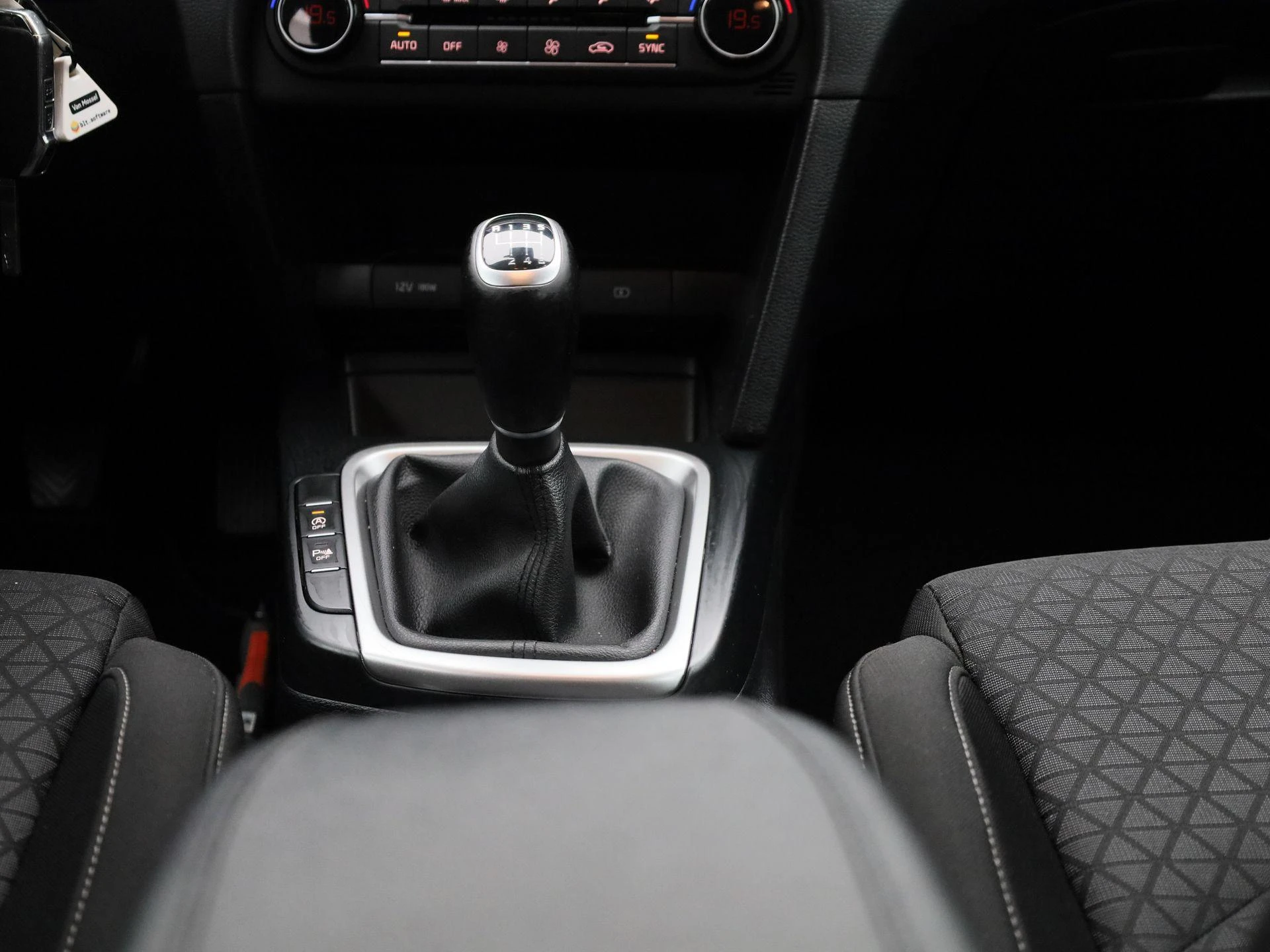 Kia-Ceed Sportswagon-image-10