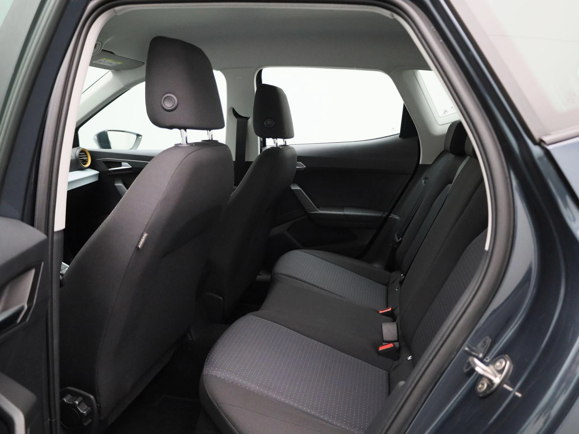 SEAT-Arona-image-9