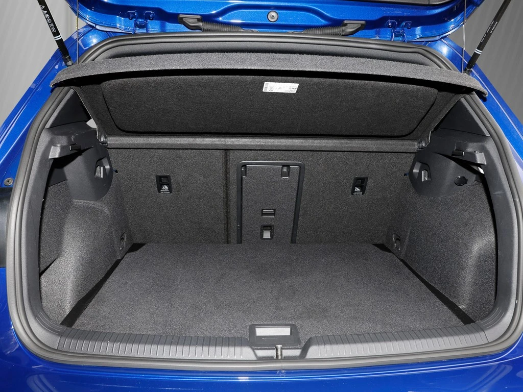 Volkswagen-Golf-image-5