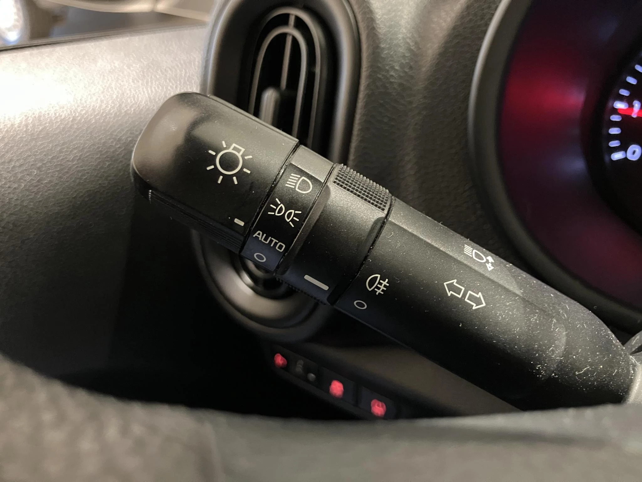 Kia-Picanto-image-13