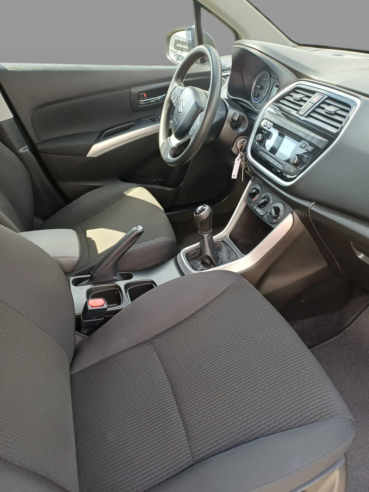 Suzuki-S-Cross-image-6
