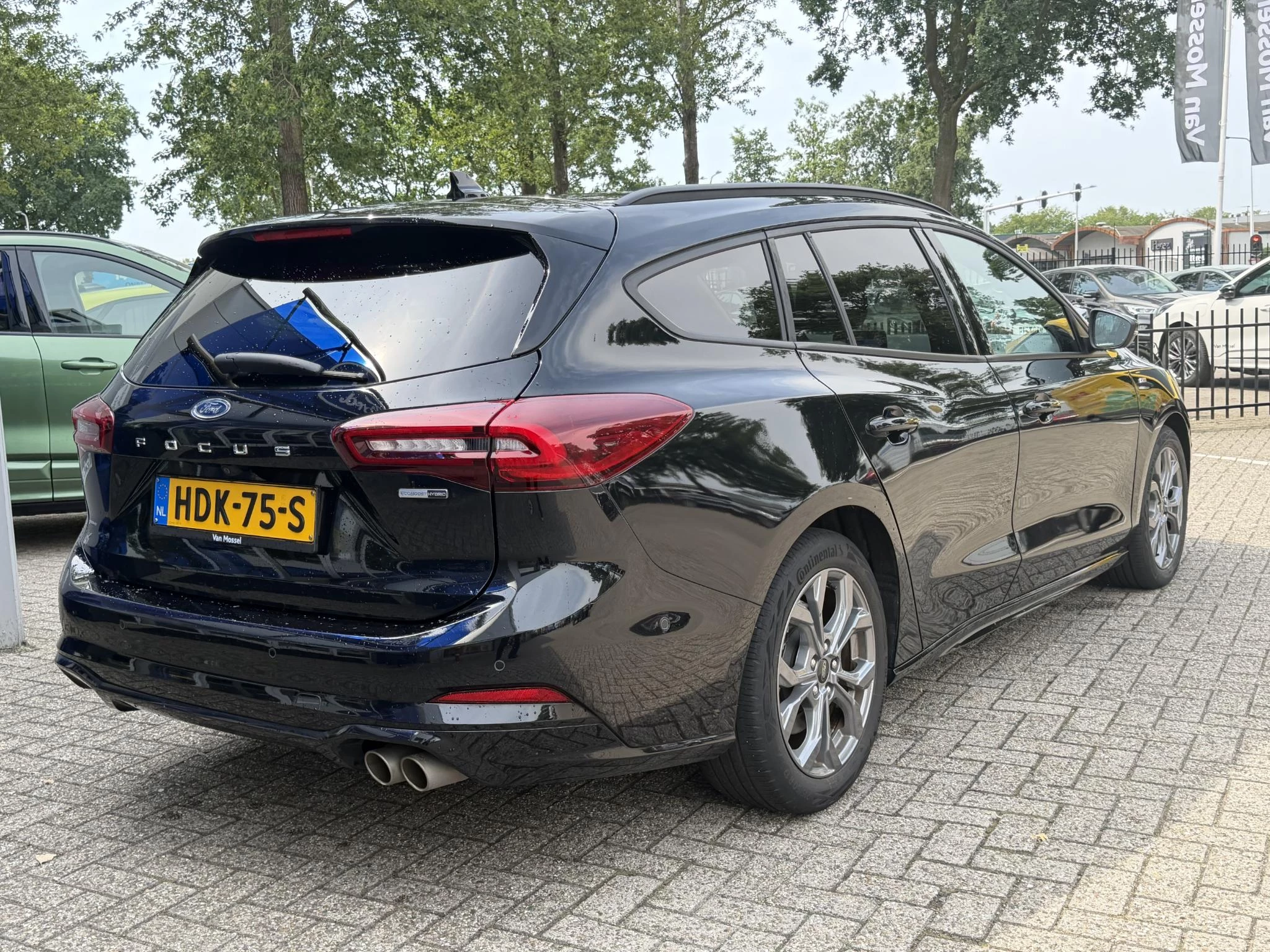Ford Focus Wagon 1.0 EcoBoost Hybrid ST Line