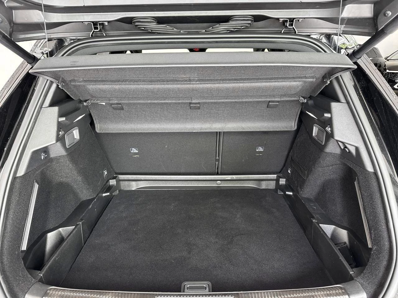 DS DS 7 Plug-in Hydrid AWD 300 RIVOLI