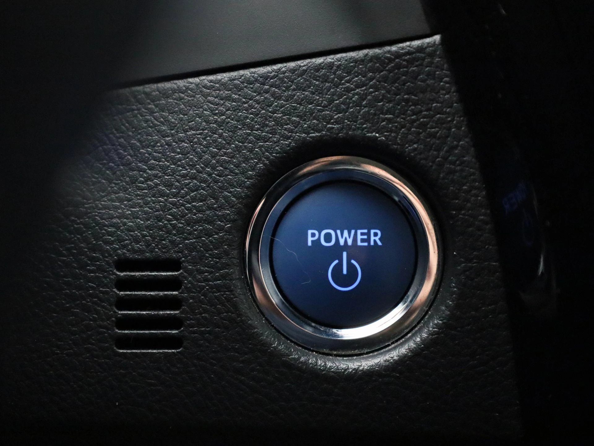Toyota-Auris-image-19