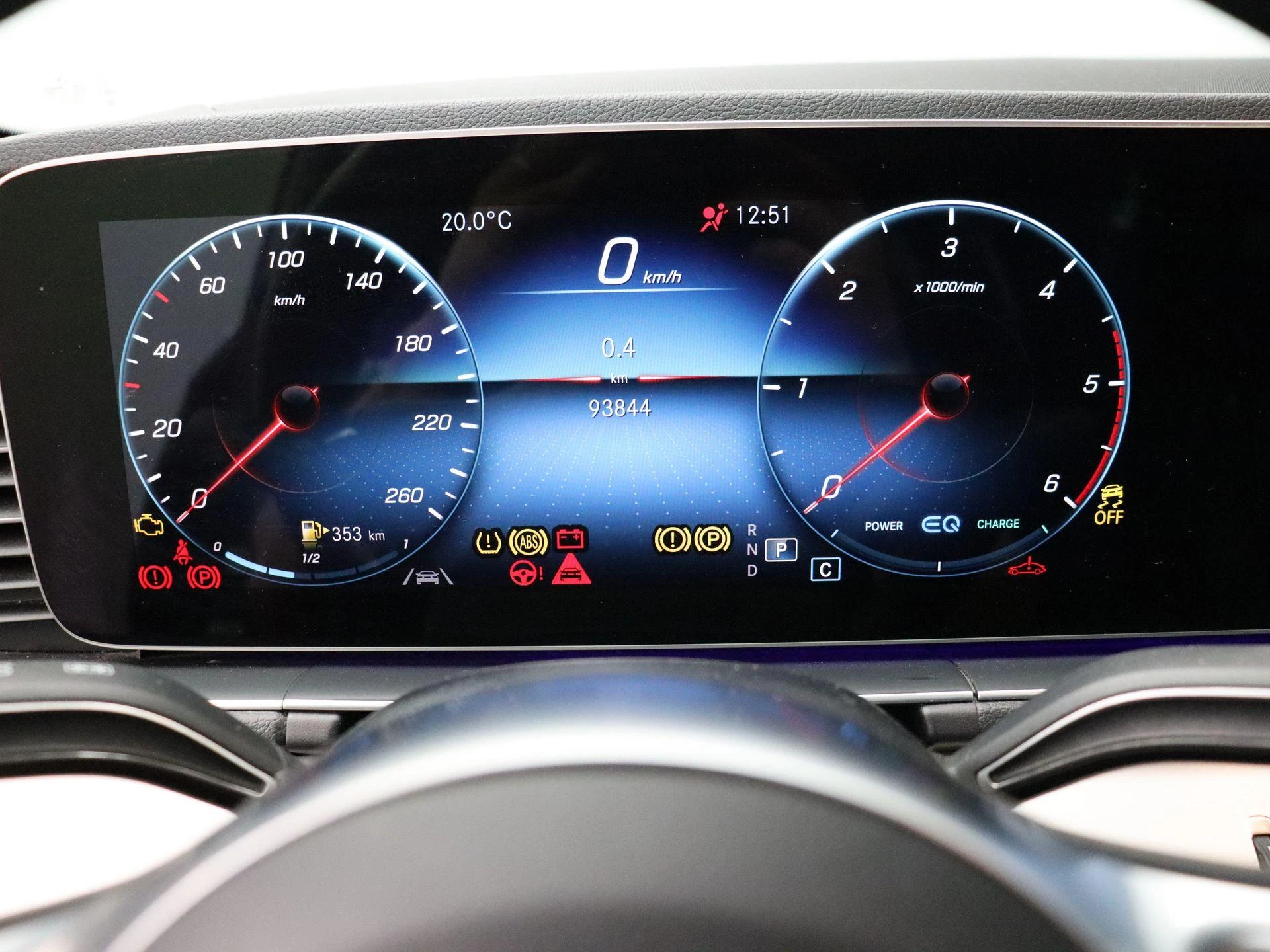 Mercedes-Benz-GLE-image-13