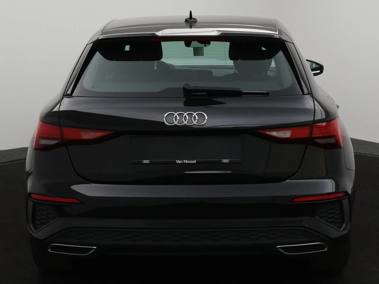 Audi A3 Sportback PHEV Audi A3 Sportback PHEV S line 40TFSIe 204PK *AUTOMAAT*LEDER*PDC*ACC*VIRTUAL COCKPIT*NAVI*APP-CONNECT*AIRCO*...*