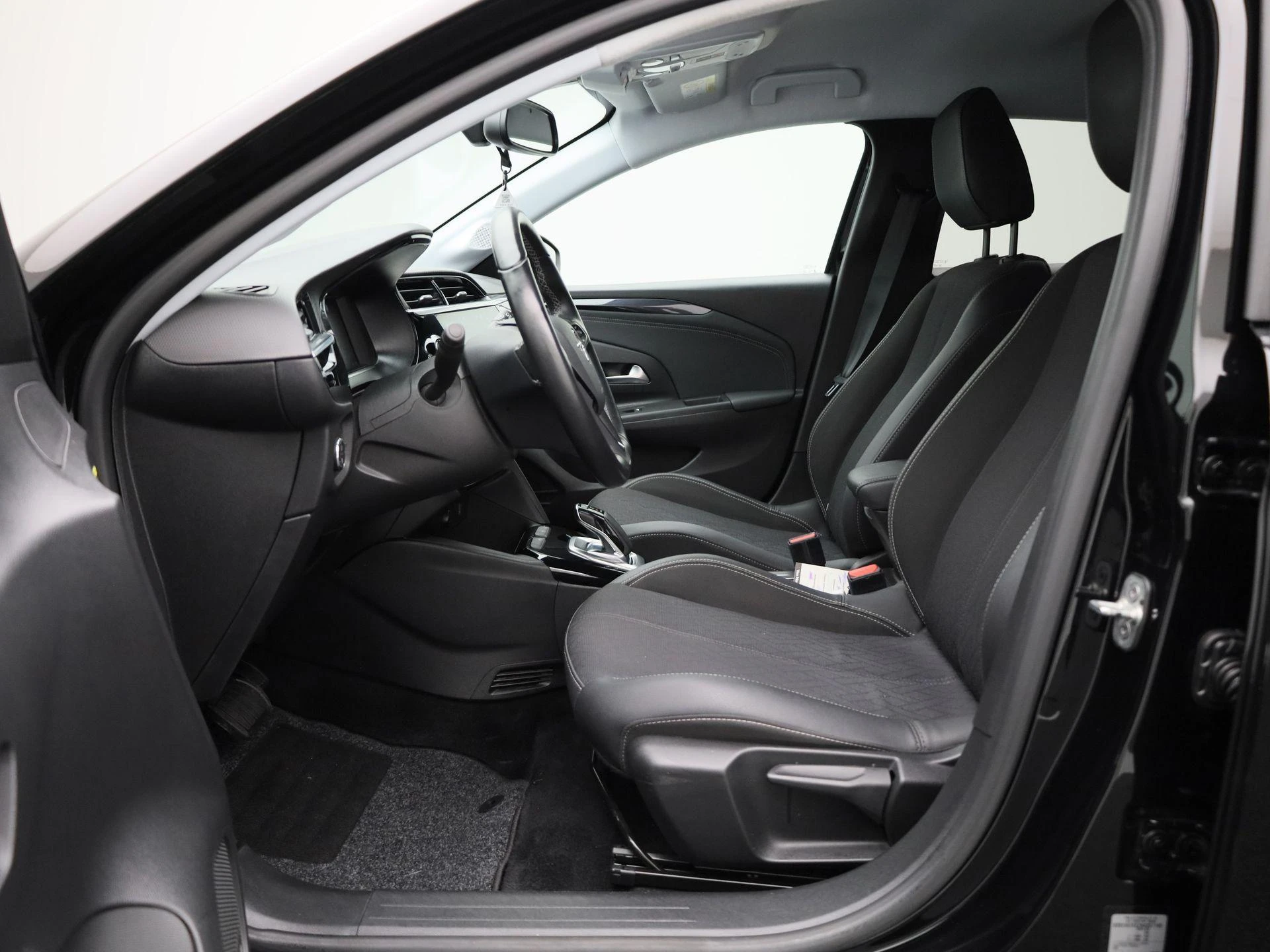Opel-Corsa-e-image-10