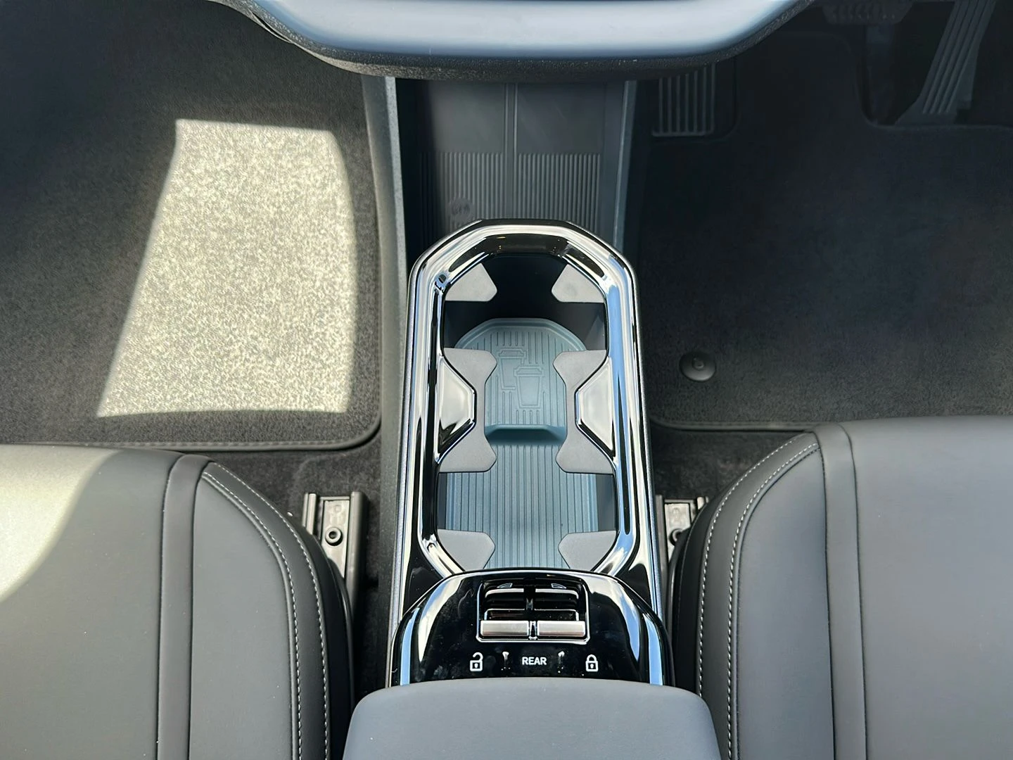 Volvo-EX30-image-11