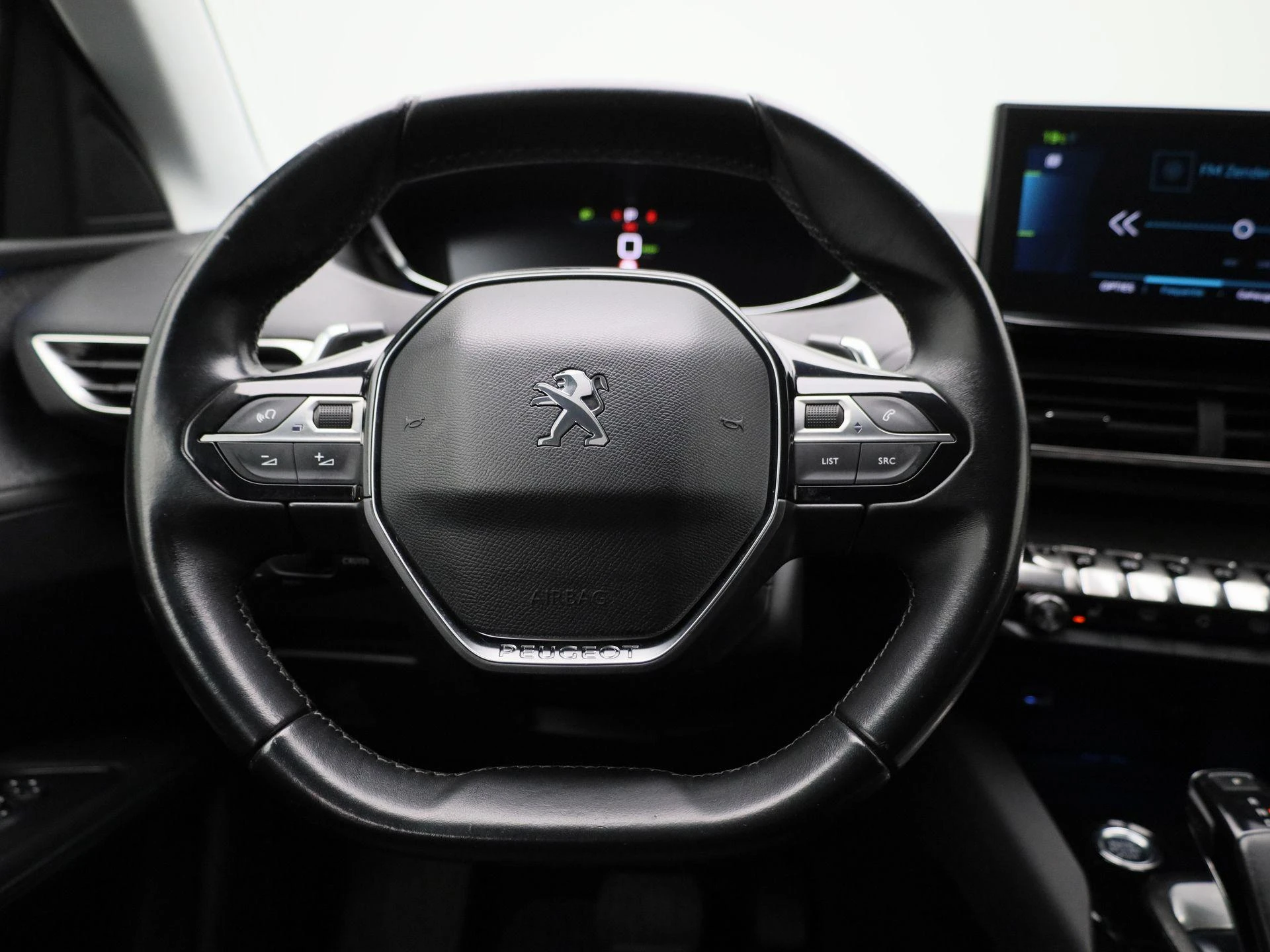 Peugeot-3008-image-2