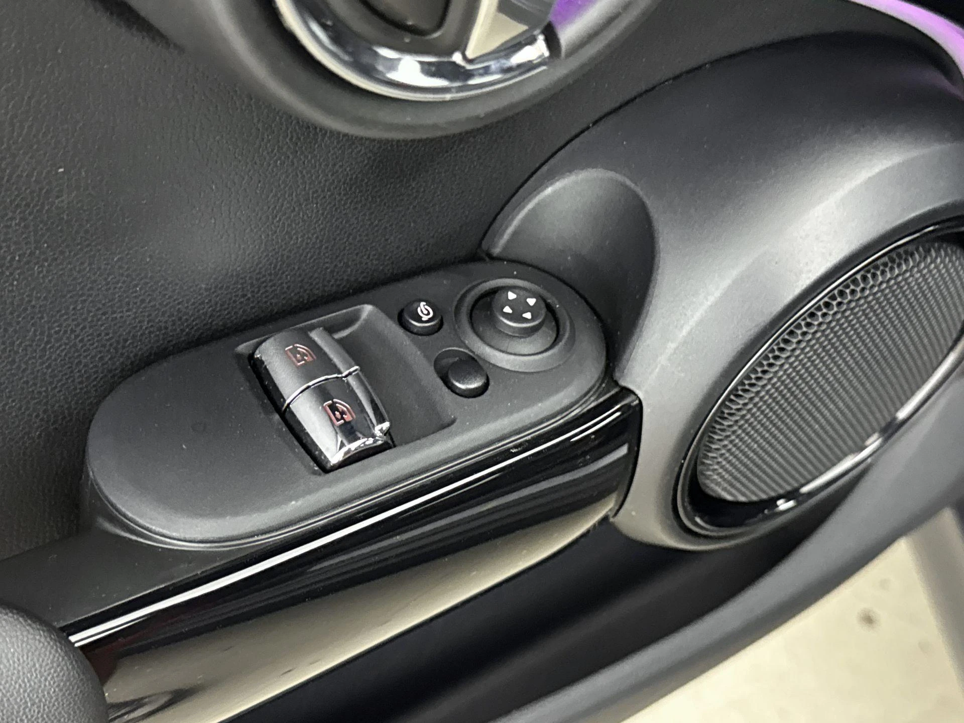 MINI-Electric-image-12