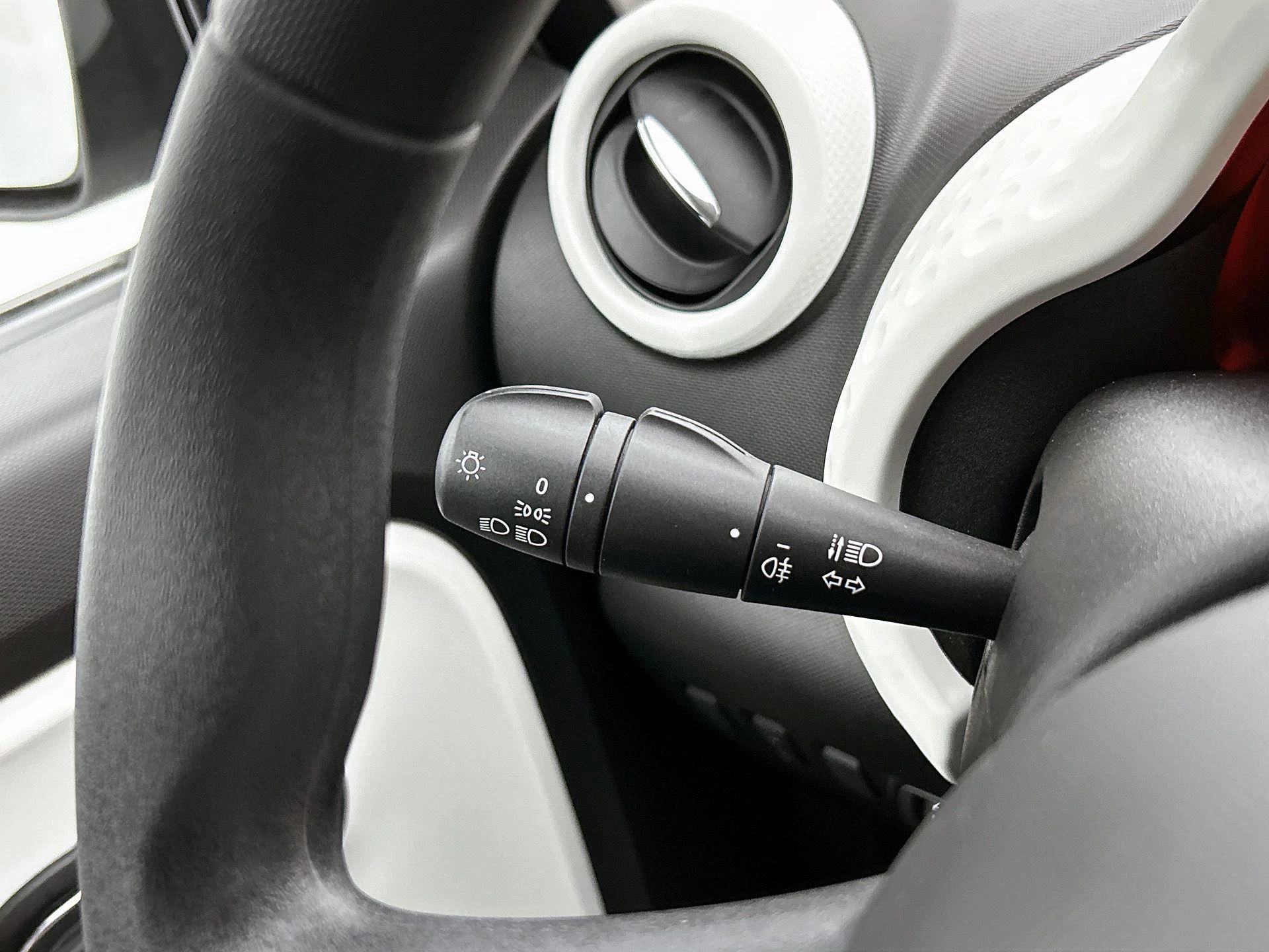 Renault-Twingo-image-7