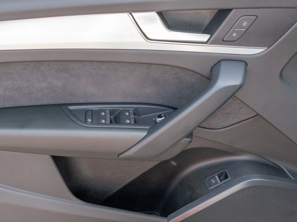 Audi Q5 40 TDI quattro S line S-tronic Navi Pano AHK