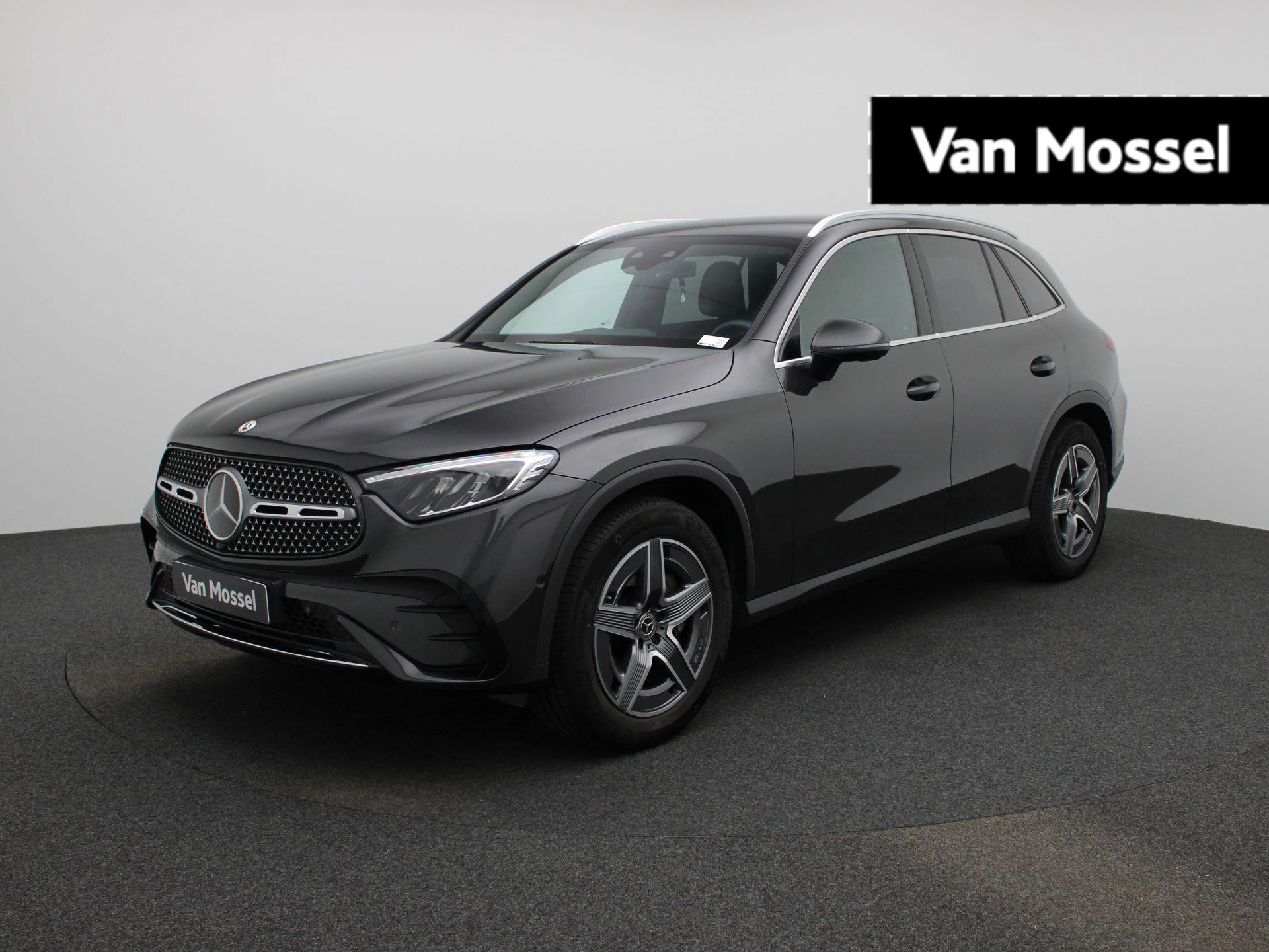 Mercedes-Benz-GLC-image-0