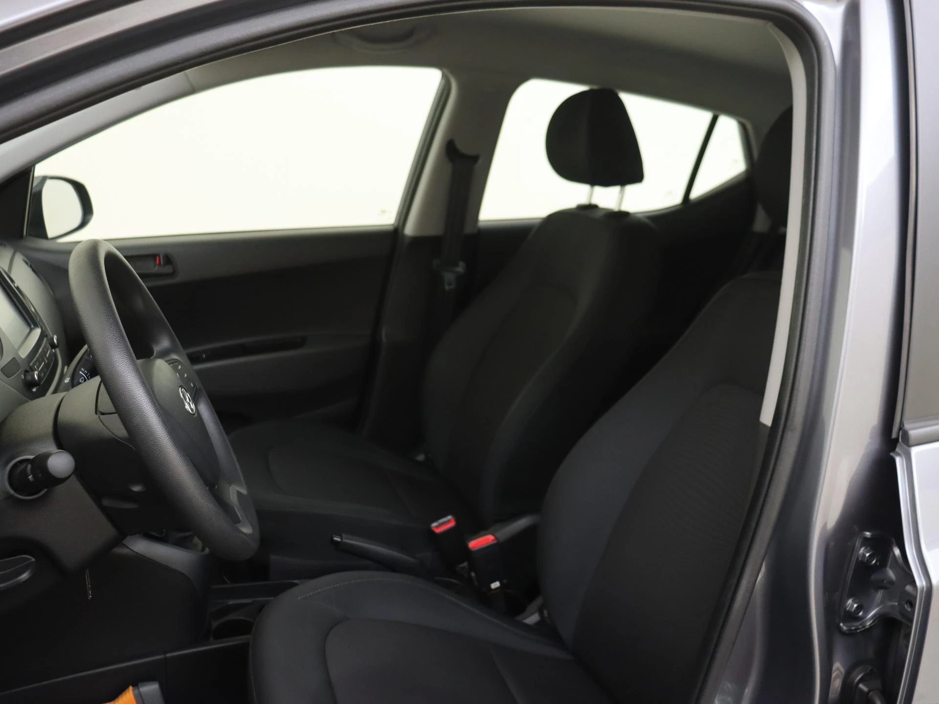 Hyundai-i10-image-15