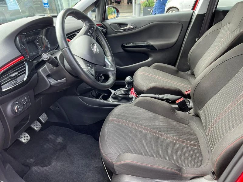 Opel Corsa 1.4 Black Edition