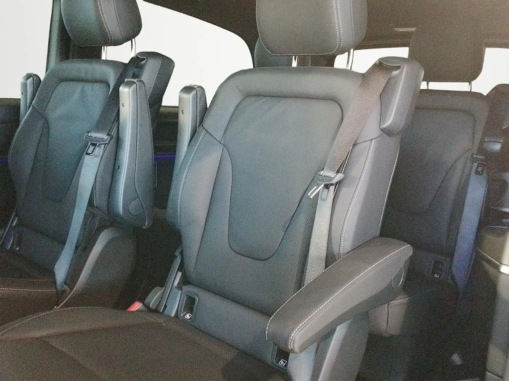 Mercedes-Benz V-Klasse 300d 4M AVANTGARDE LANG AMG+PANO+SITZKLIMA+AHK AMG LineW447 V 300d 4M AVANTGARDE LANG AMG+PANO+SITZKLIMA+AHK AMG Line