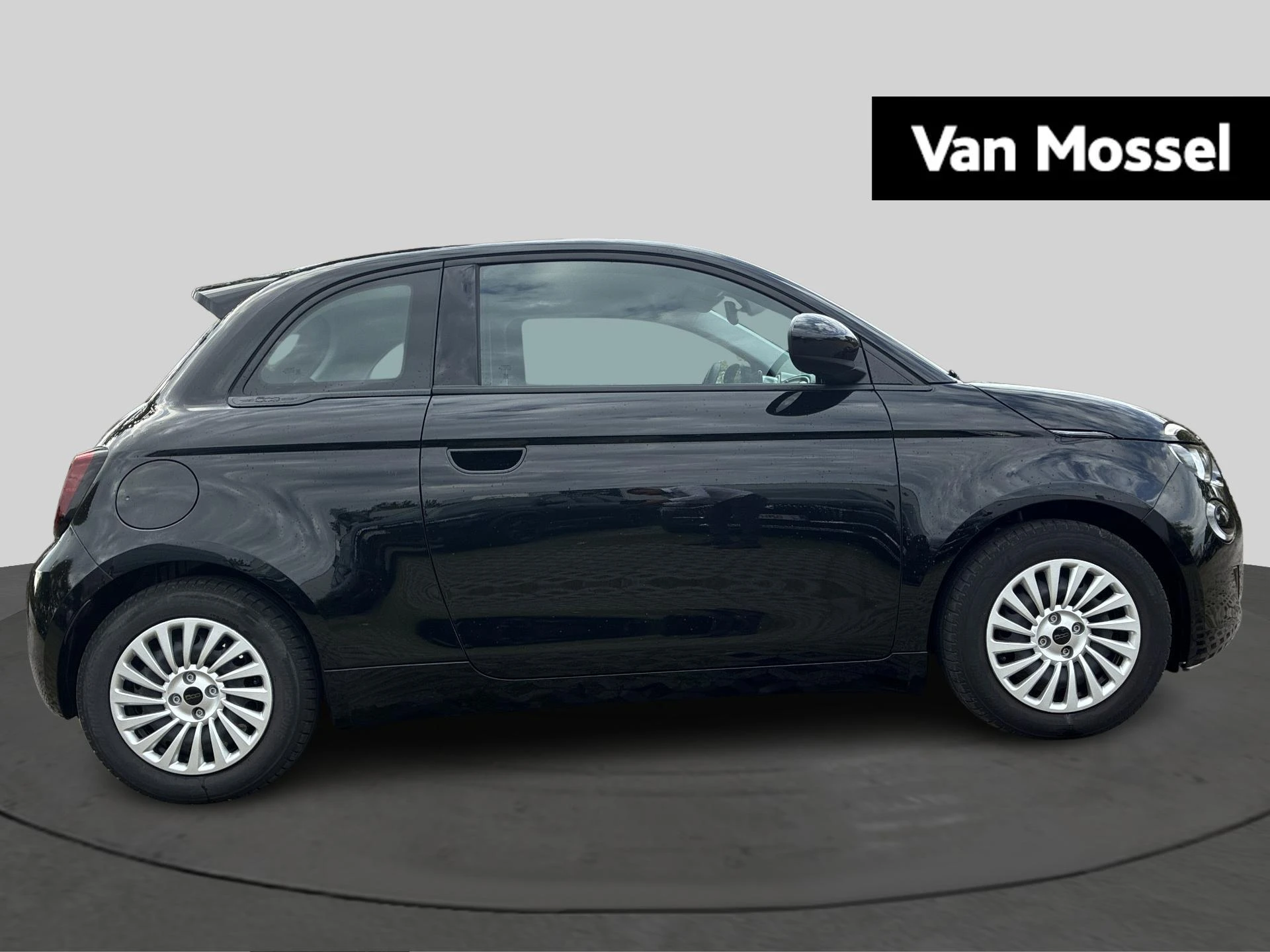 Fiat-500e-image-4