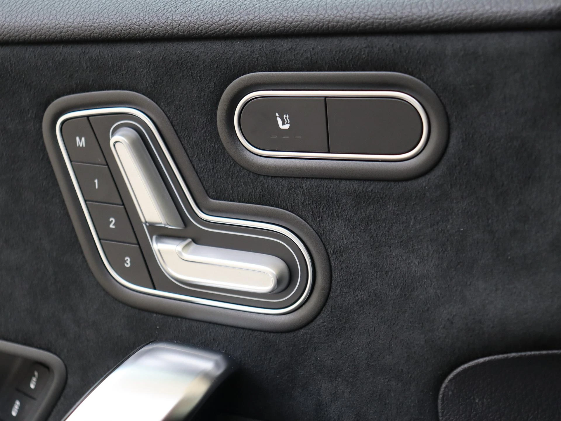 Mercedes-Benz-A-Klasse-image-25