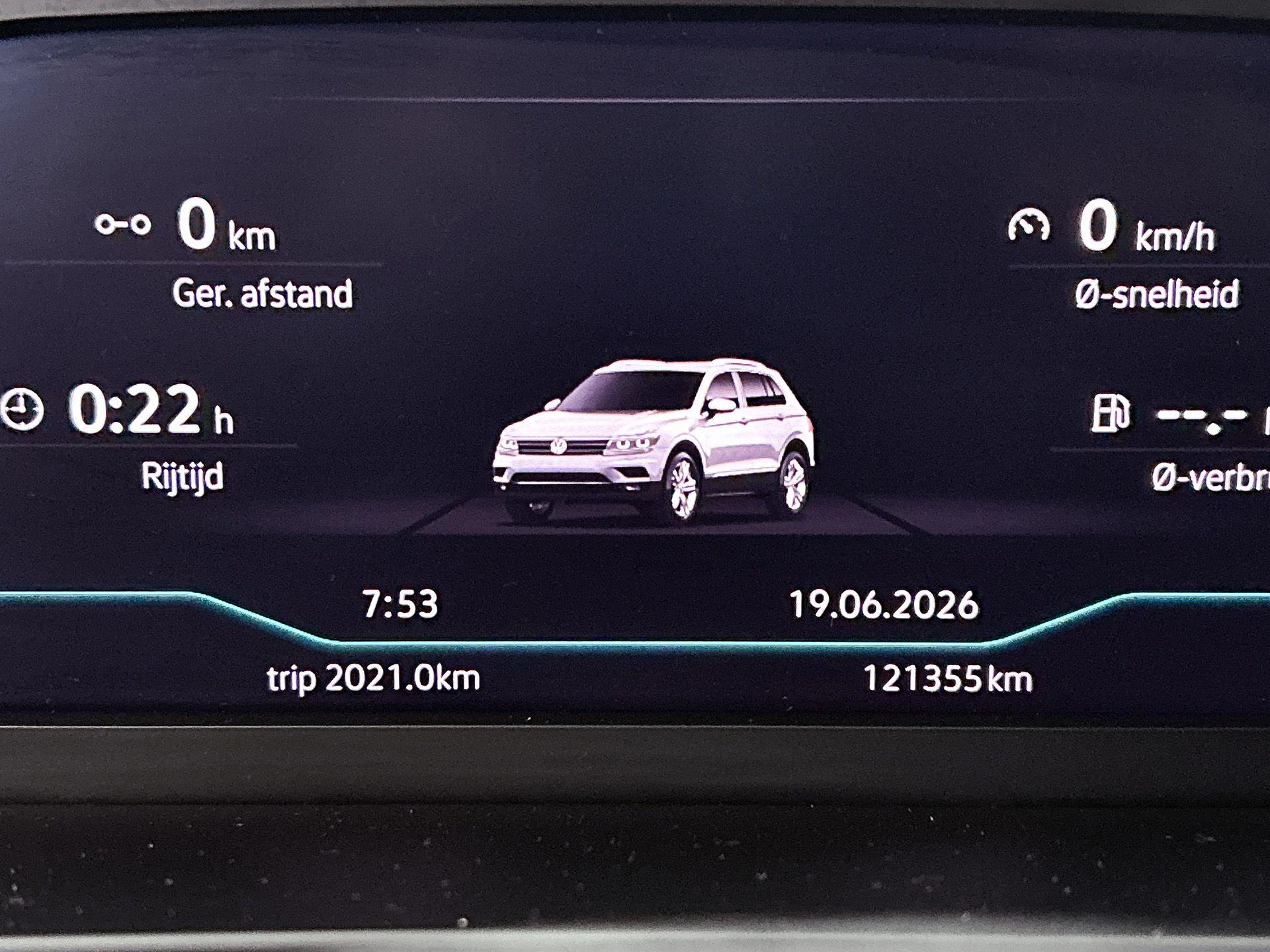 Volkswagen-Tiguan-image-20
