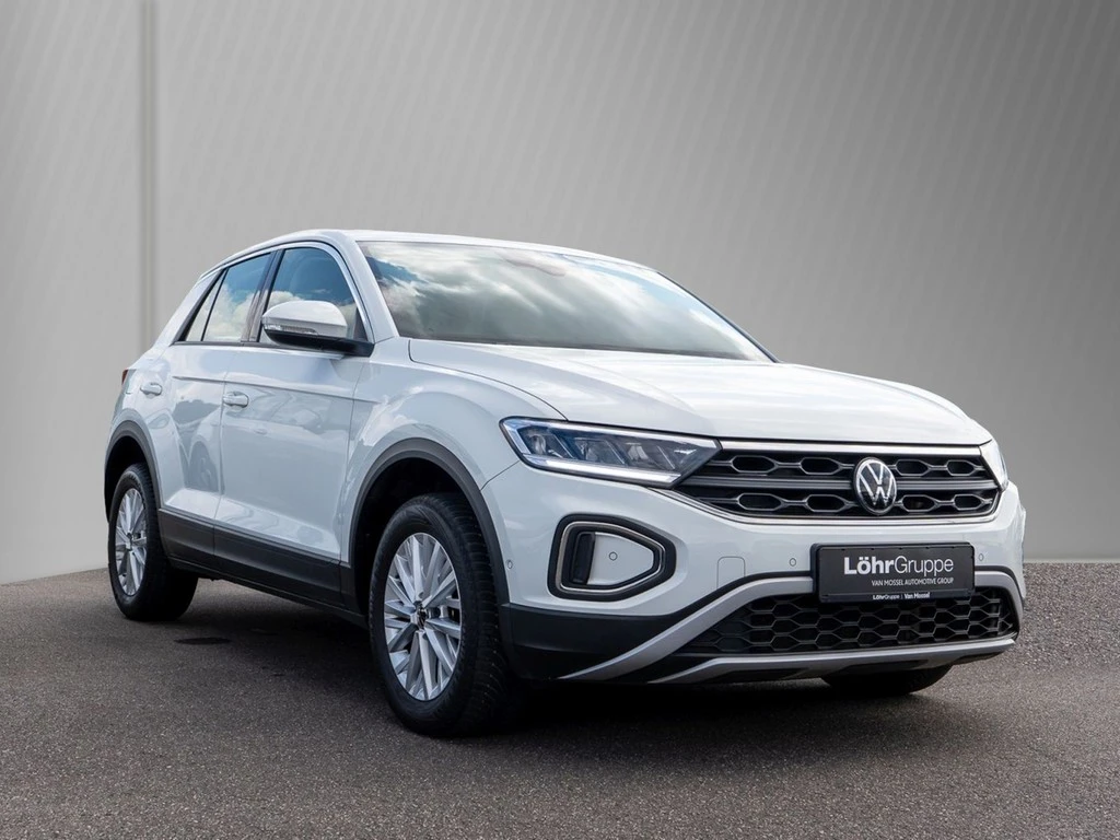 Volkswagen-T-Roc-image-2