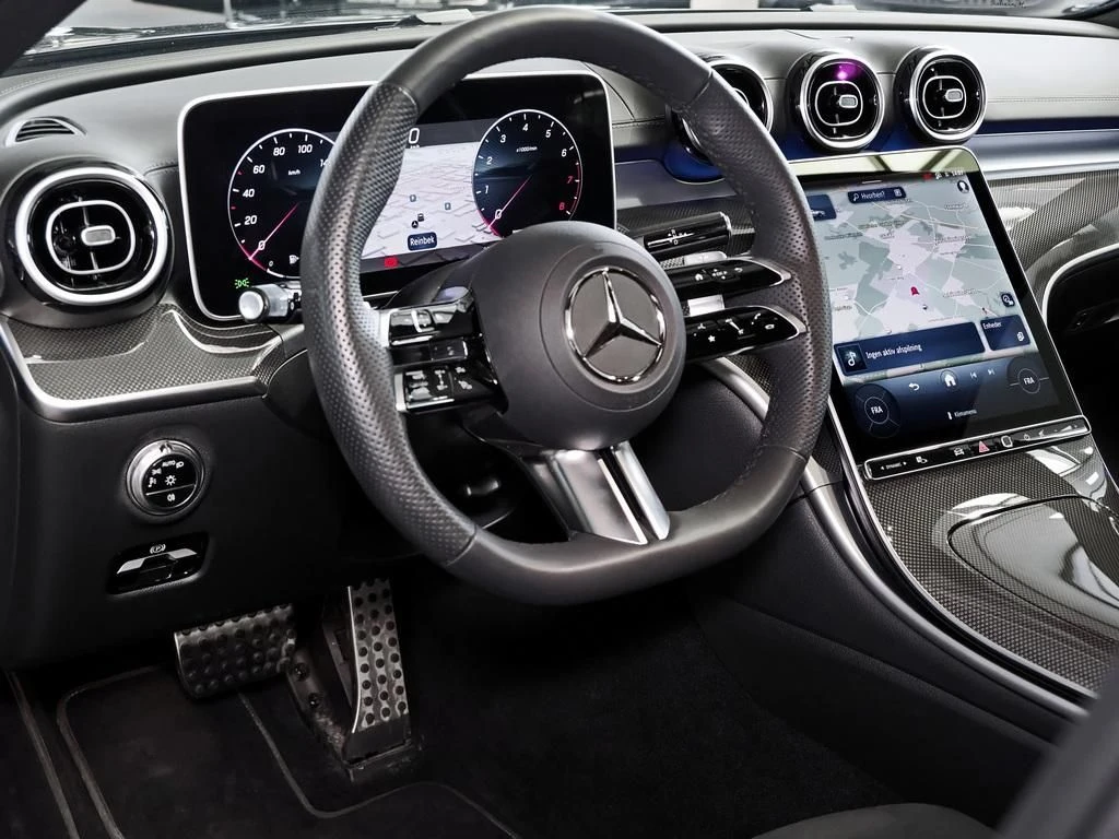 Mercedes-Benz-C-Klasse 300-image-8