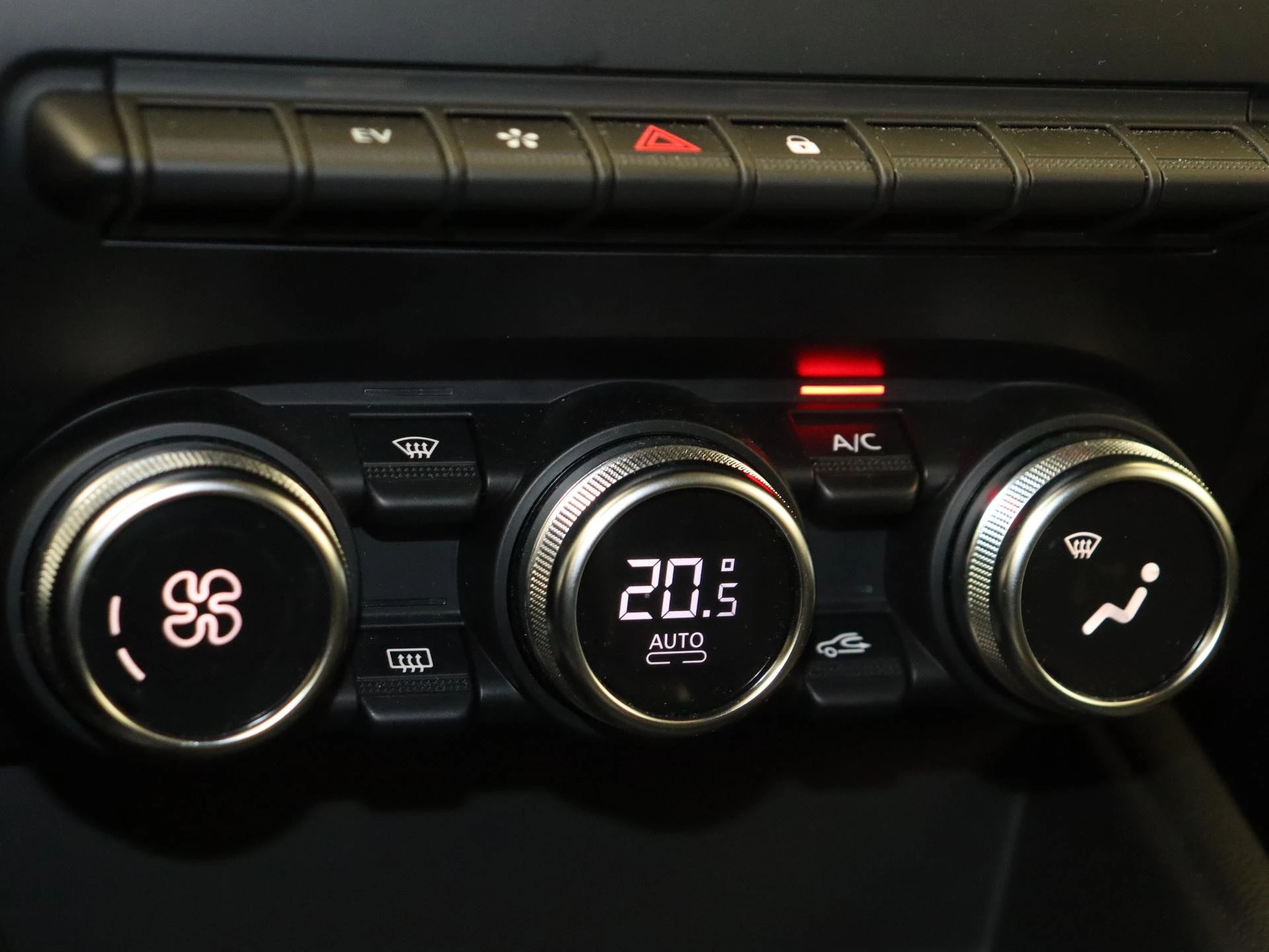 Renault-Captur-image-18