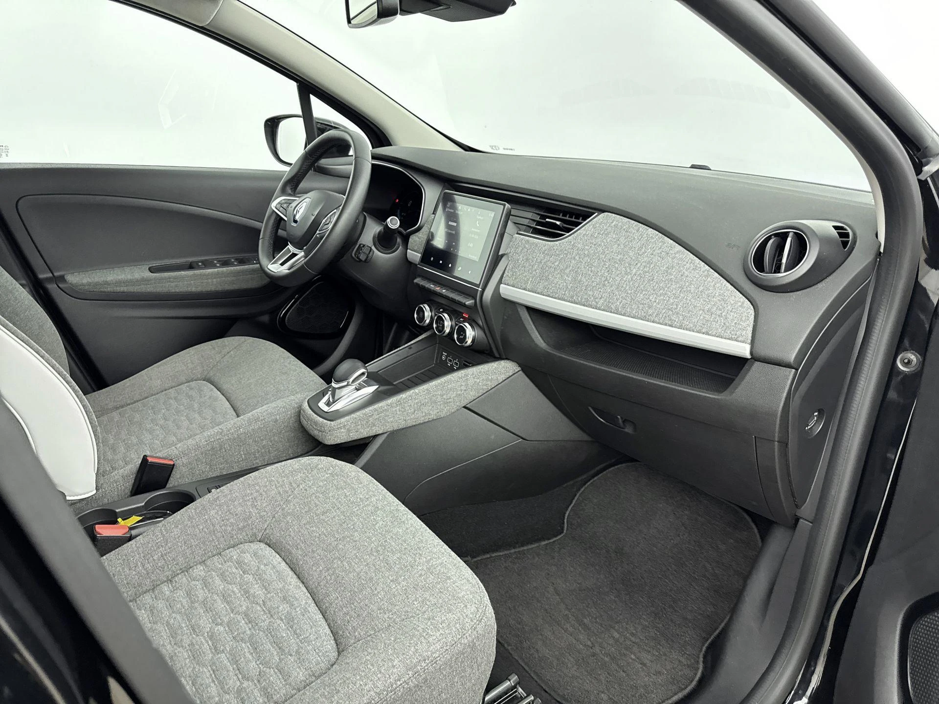 Renault-ZOE-image-17