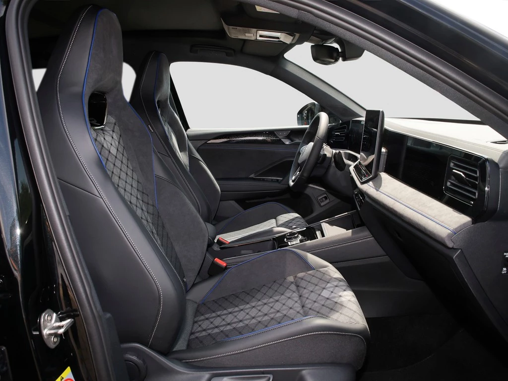Volkswagen Tiguan R-Line 2.0 l TDI 4M. DSG Pano, Standh., AHK VSA