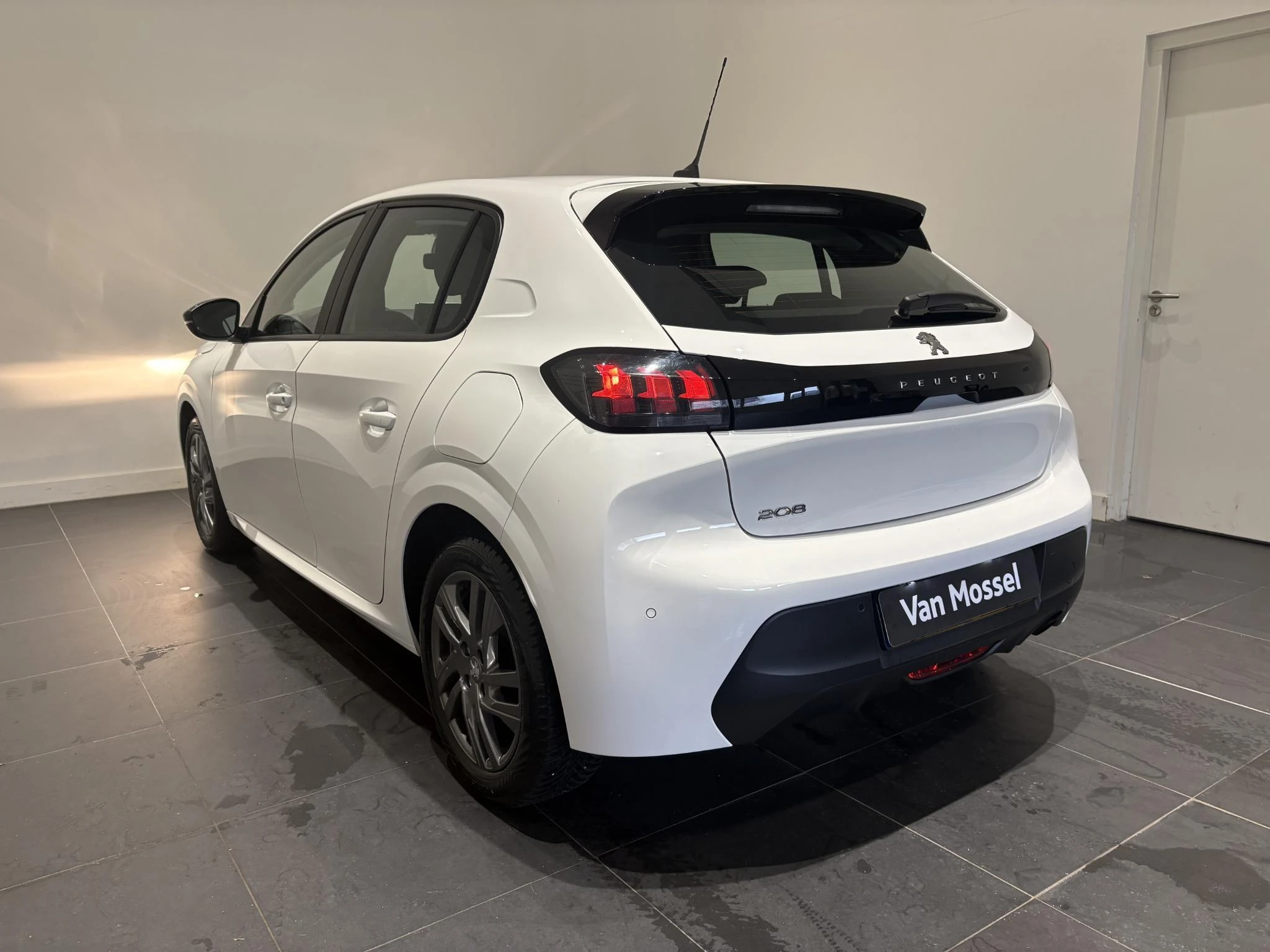 Peugeot-208-image-5