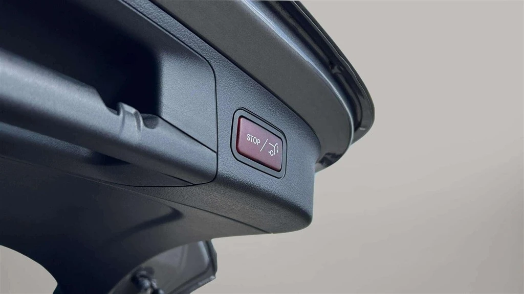 Mercedes-Benz-EQA-image-22