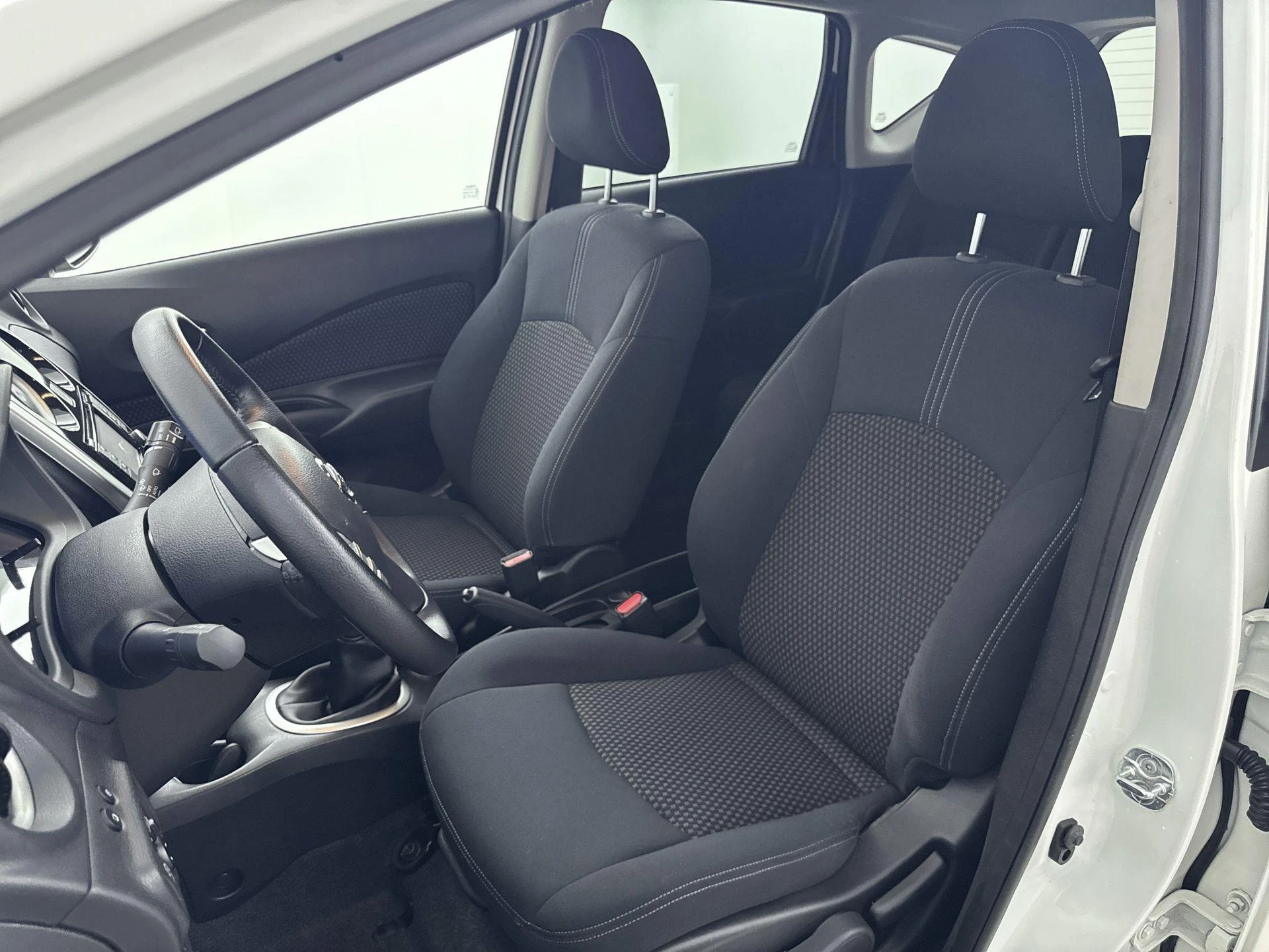 Nissan-Note-image-23