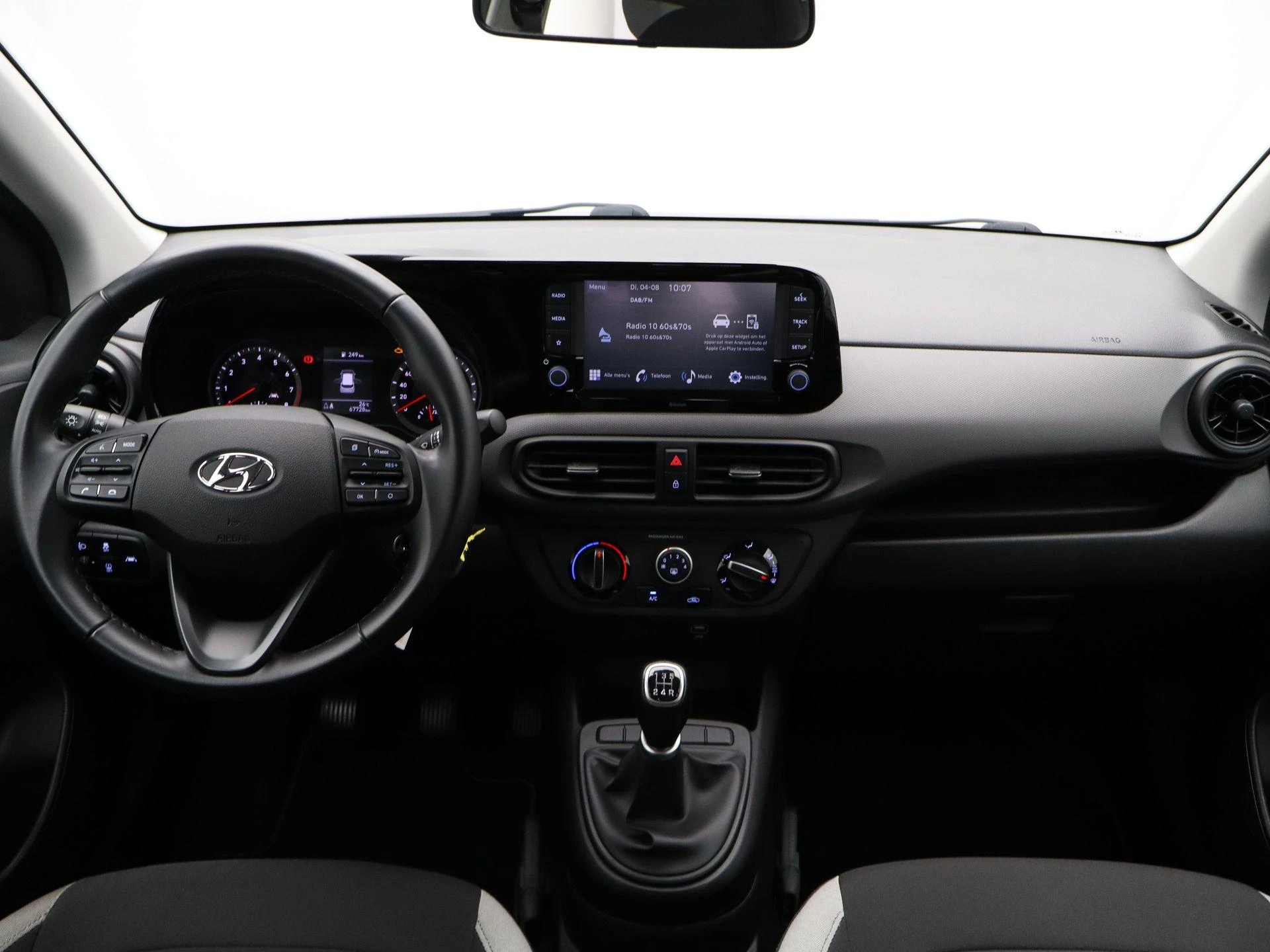 Hyundai-i10-image-28