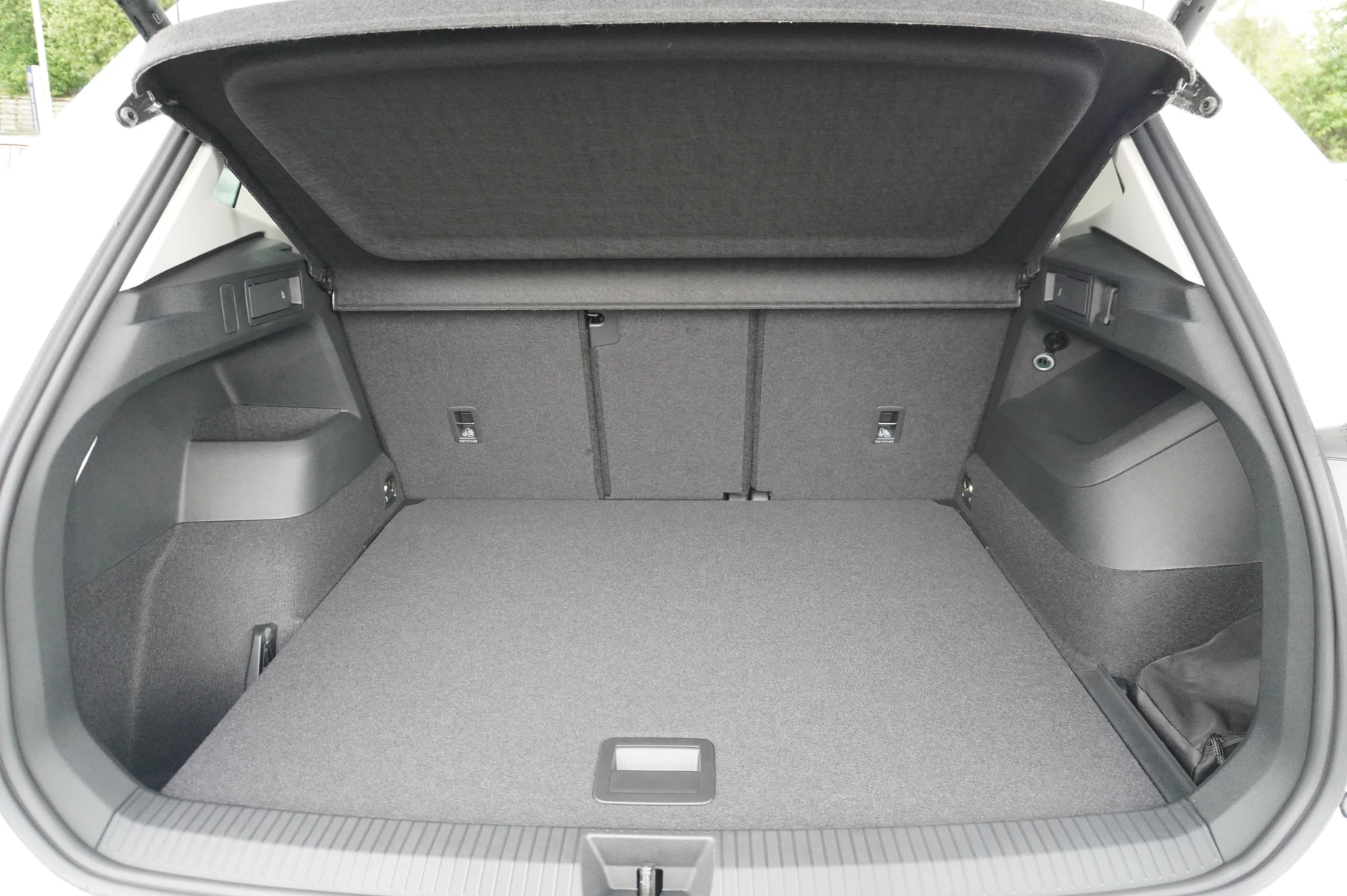 Volkswagen-Tiguan-image-11