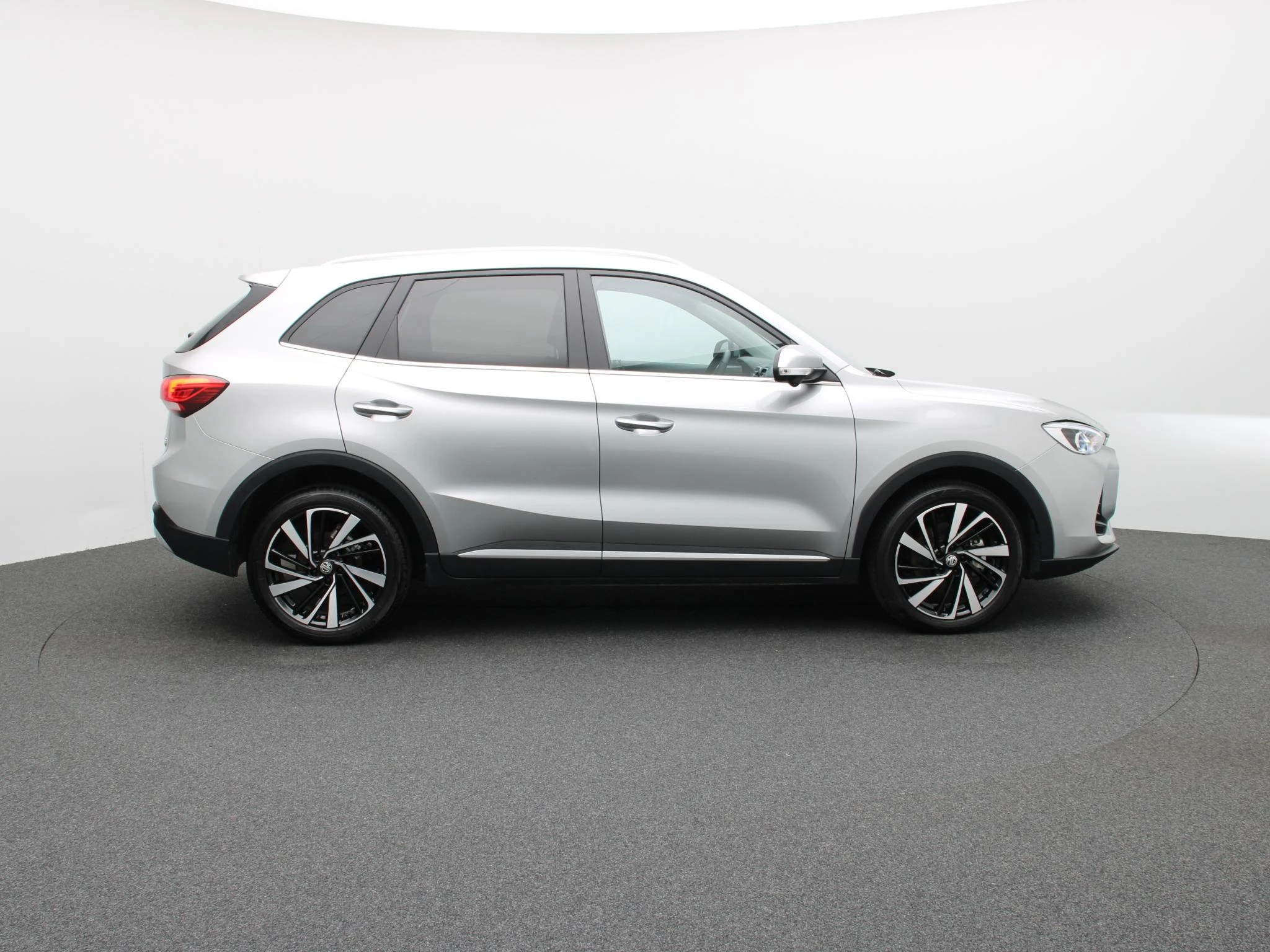 MG-ZS-image-3