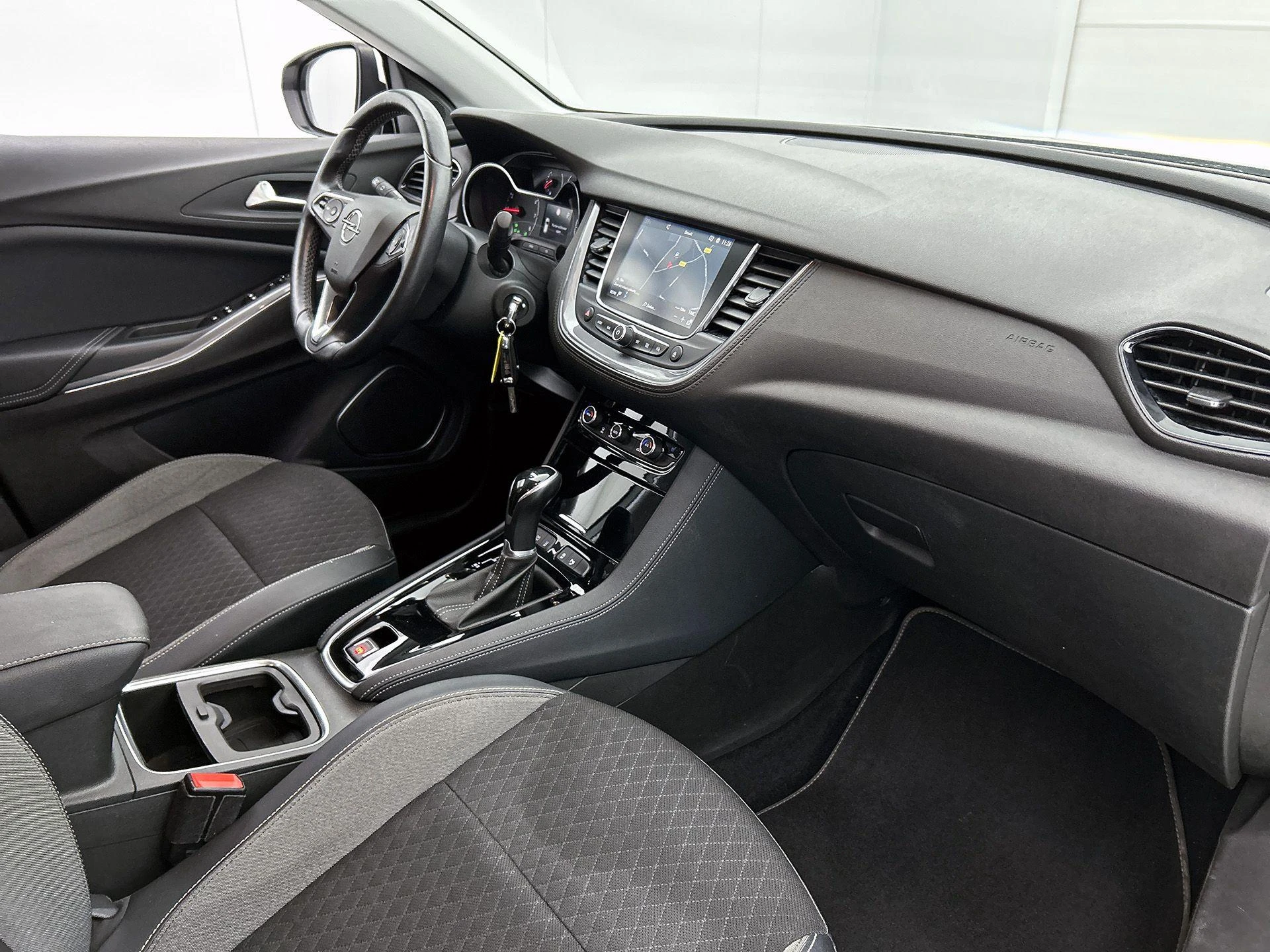 Opel-Grandland X-image-21