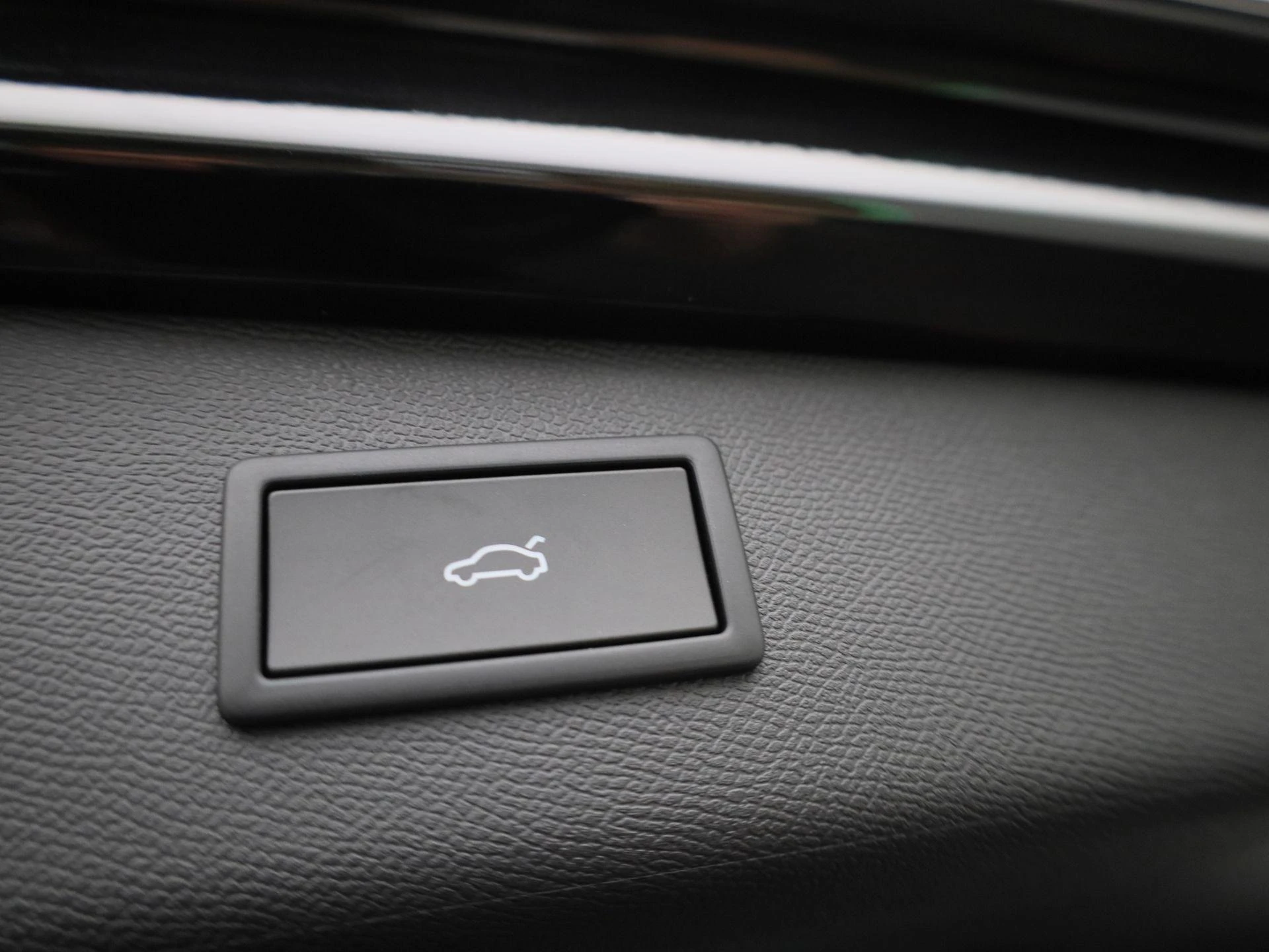 SEAT Leon Sportstourer 1.5 TSI e-Hybrid FR Business