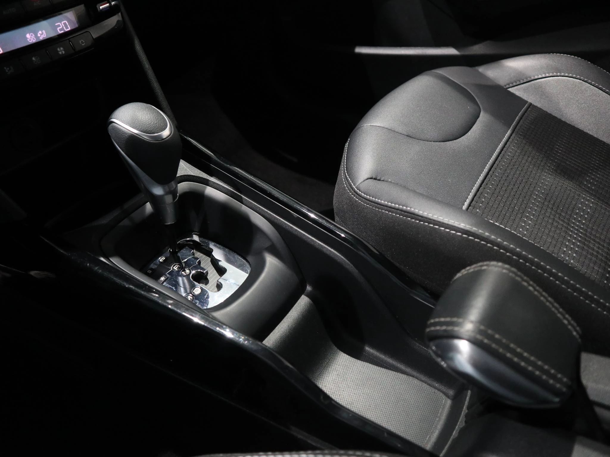 Peugeot-2008-image-19