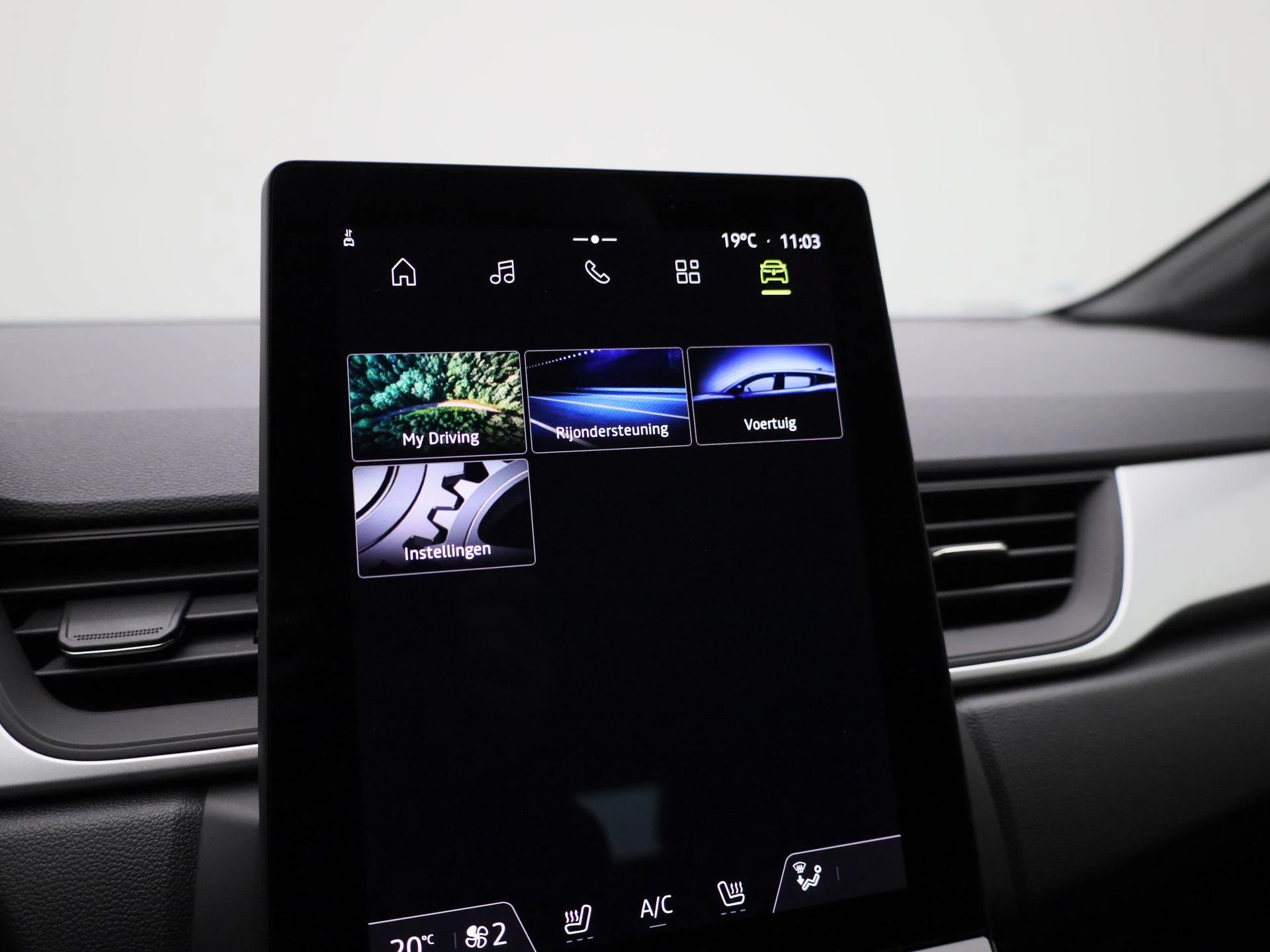 Renault-Captur-image-19