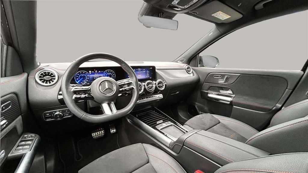 Mercedes-Benz-EQA-image-11