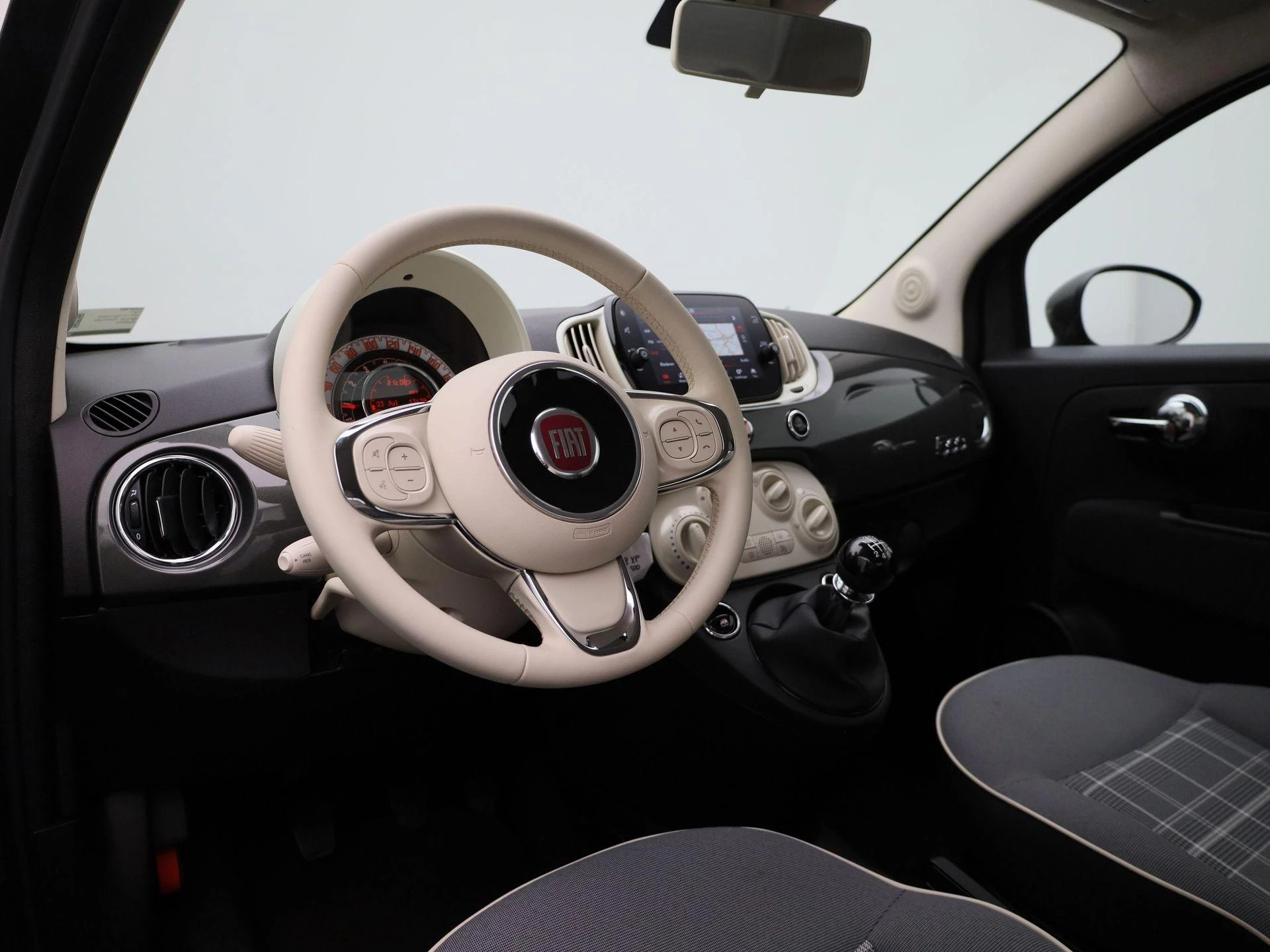 Fiat-500-image-2