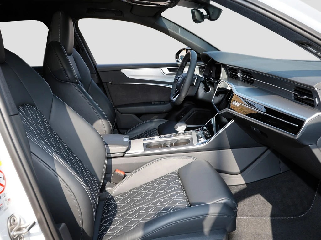 Audi-S6-image-10