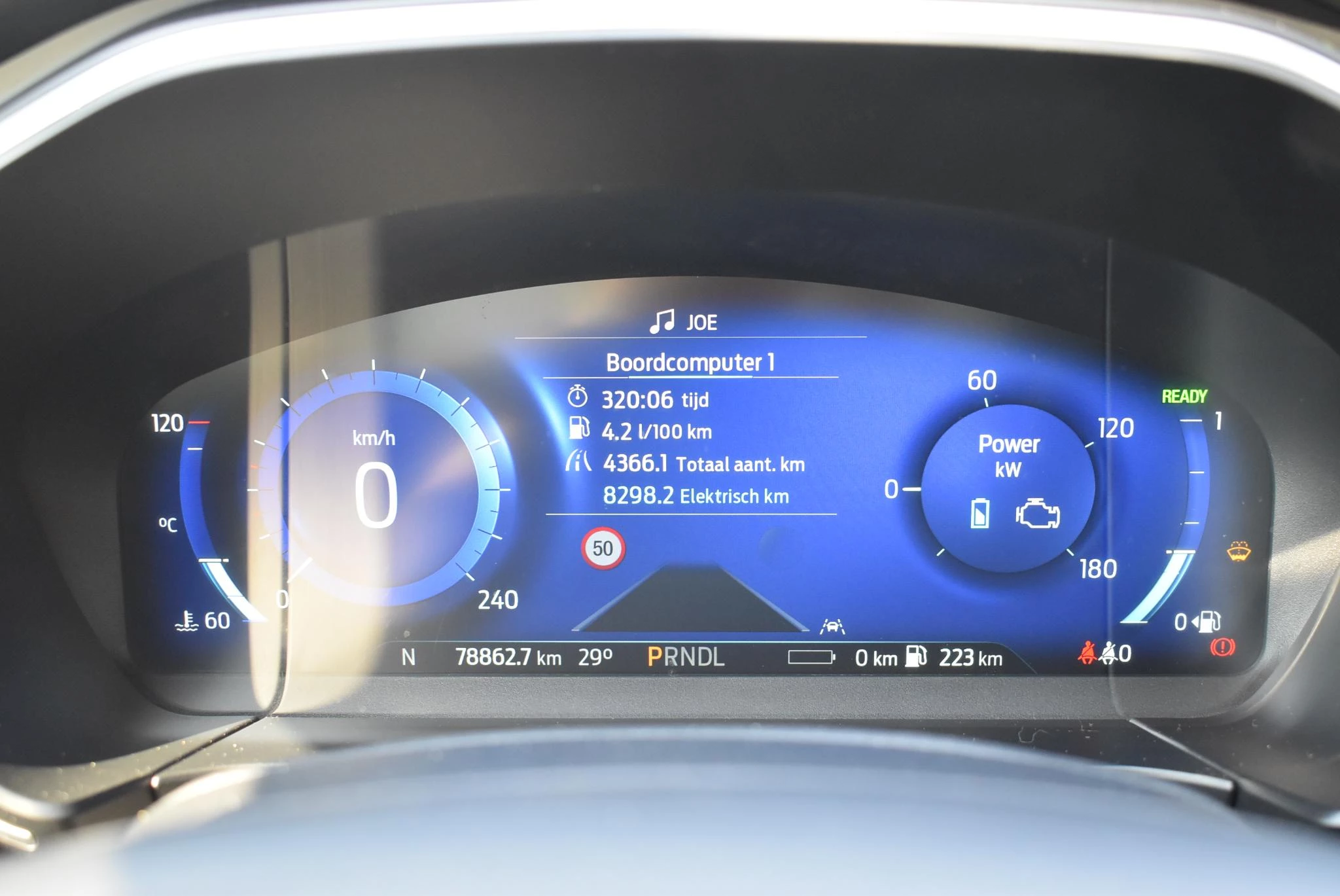 Ford-Kuga-image-23